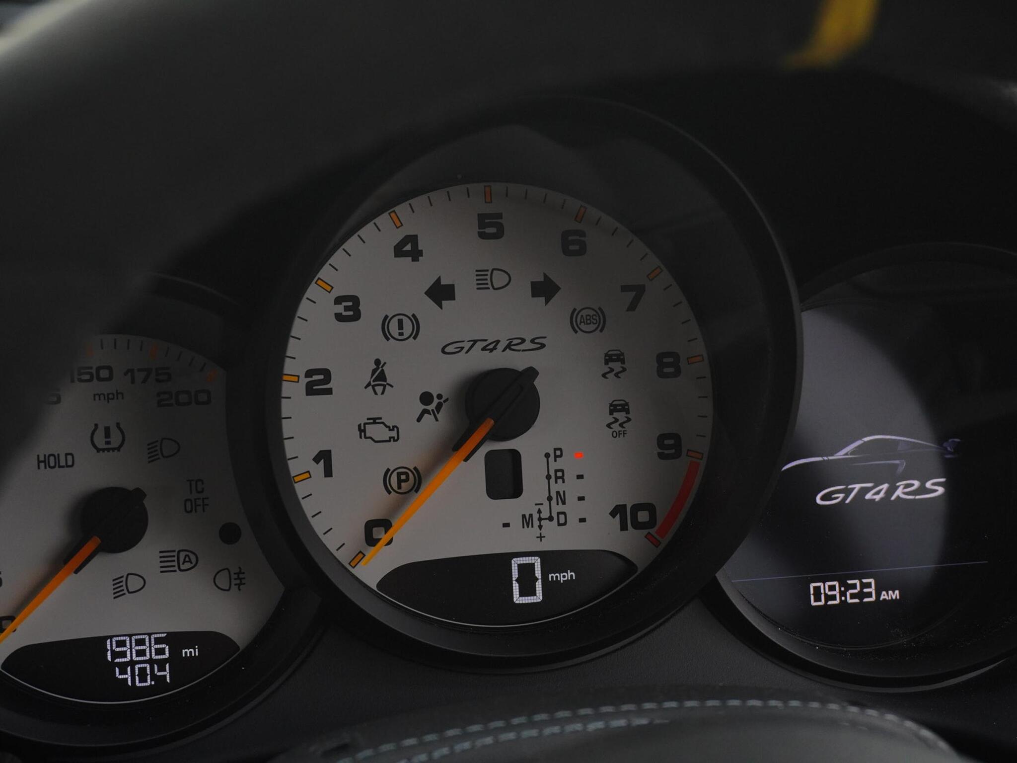 Porsche Cayman view 22