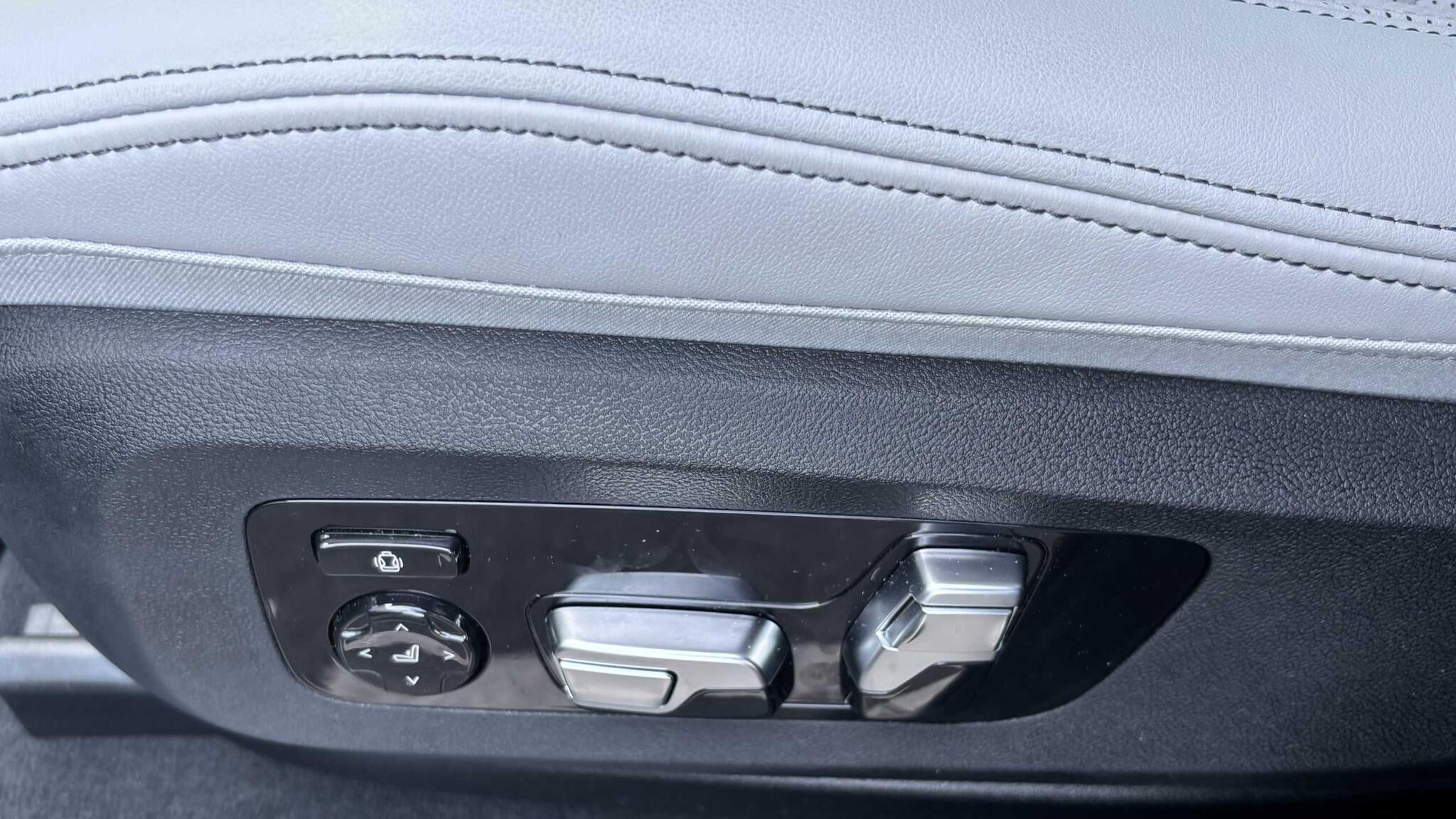 BMW X5 view 28