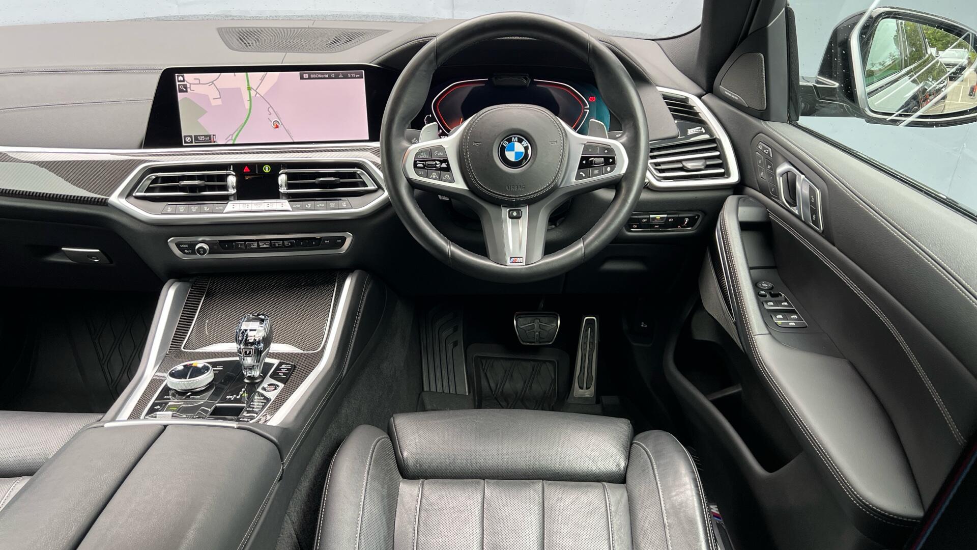 BMW X6 view 5