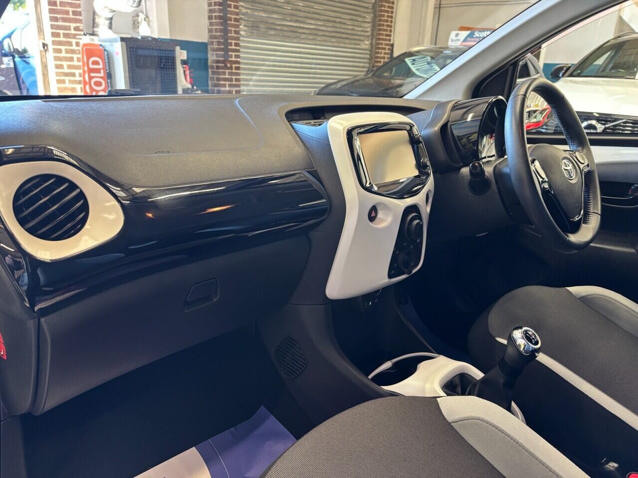 Toyota Aygo view 22