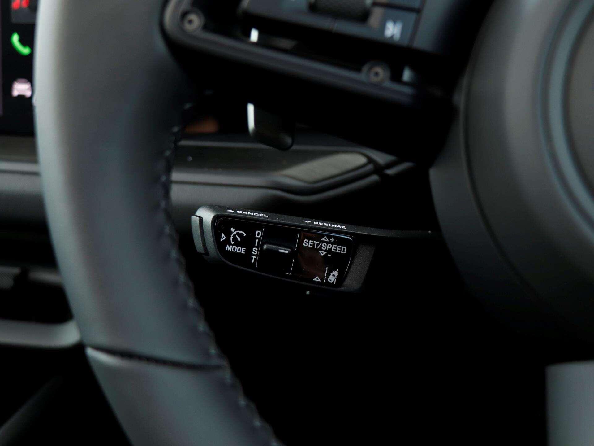 Porsche Cayenne view 19