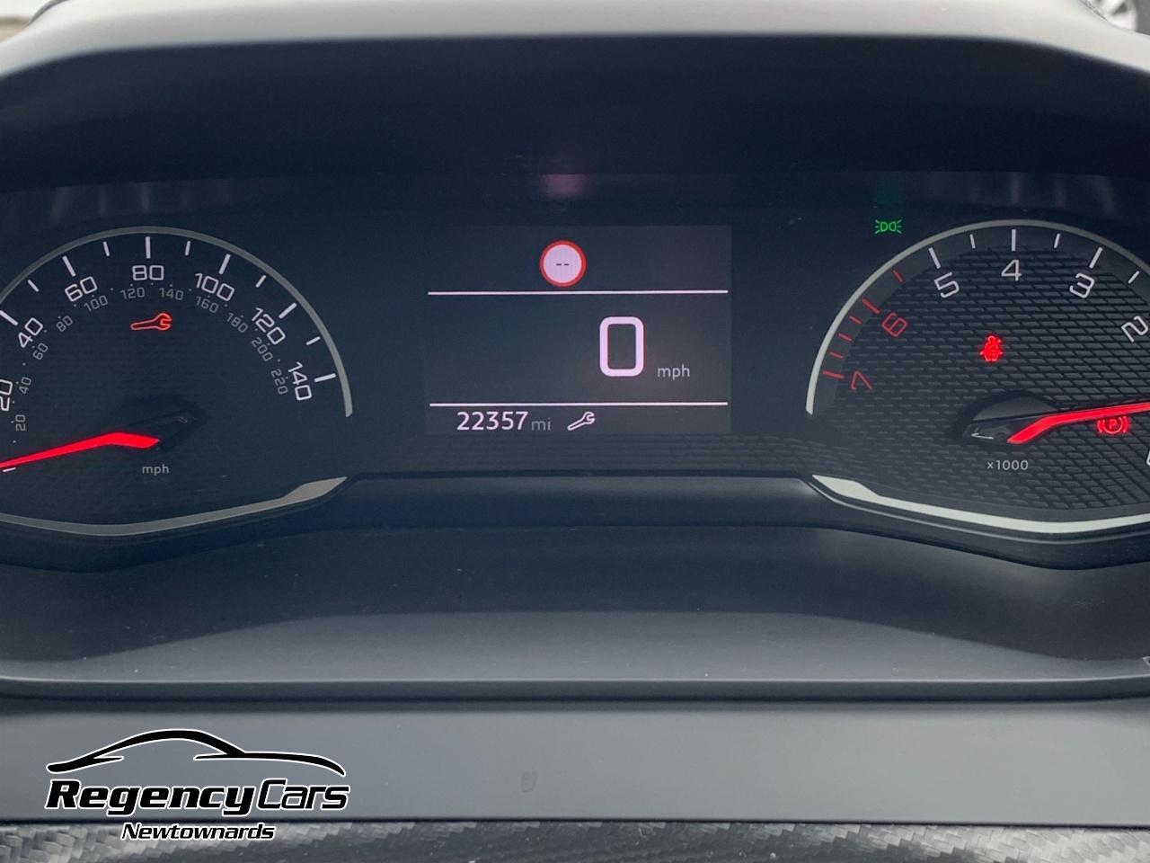 Peugeot 208 view 36