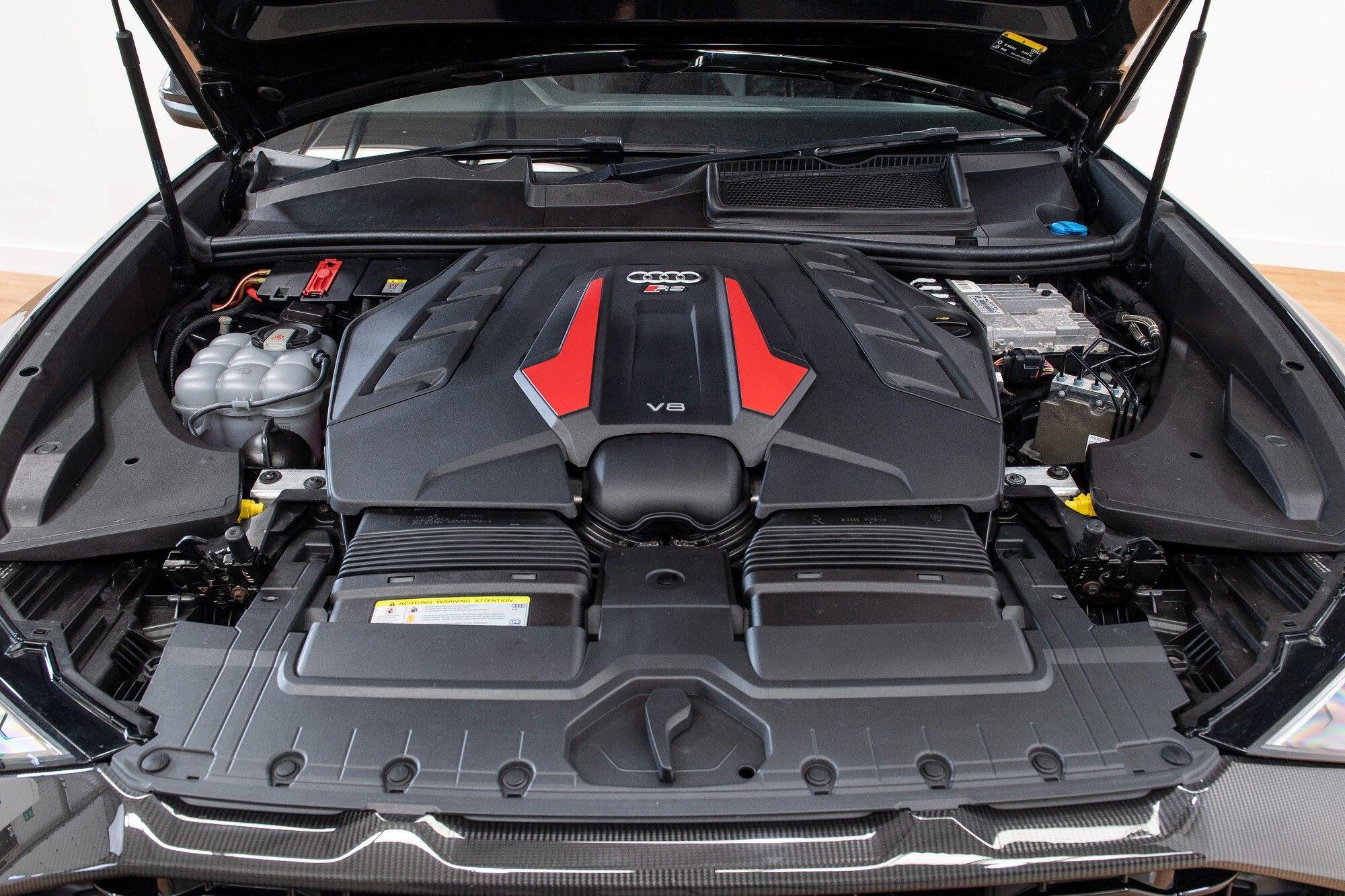Audi RSQ8 view 36