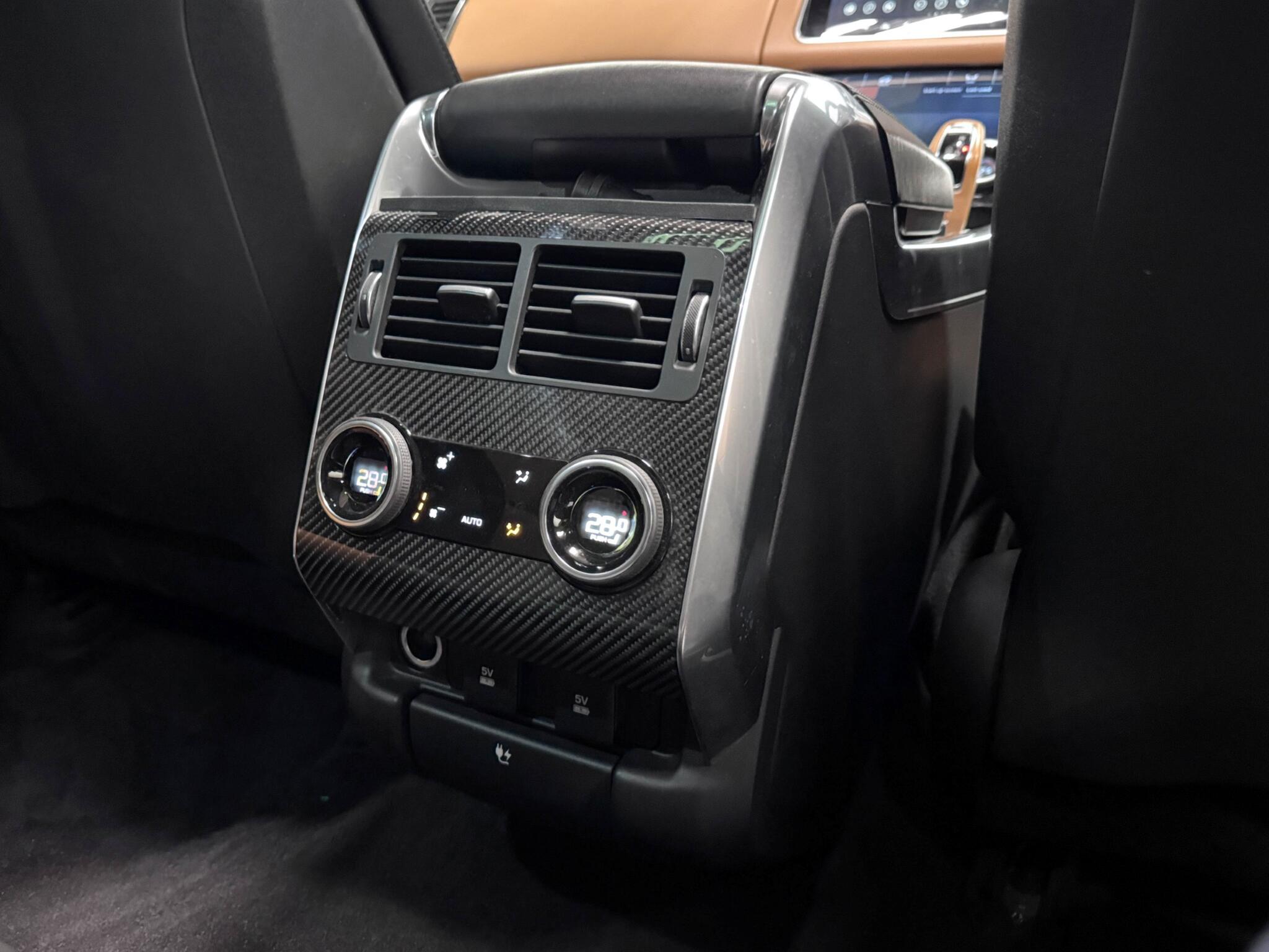Land Rover Range Rover Sport view 27