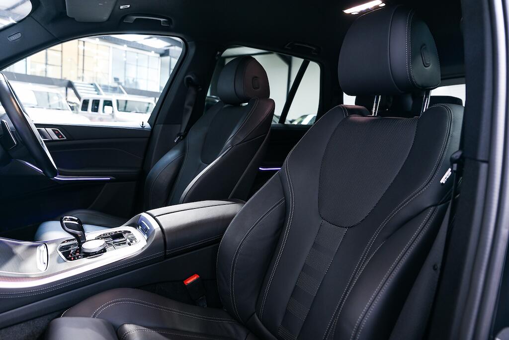 BMW X5 view 15