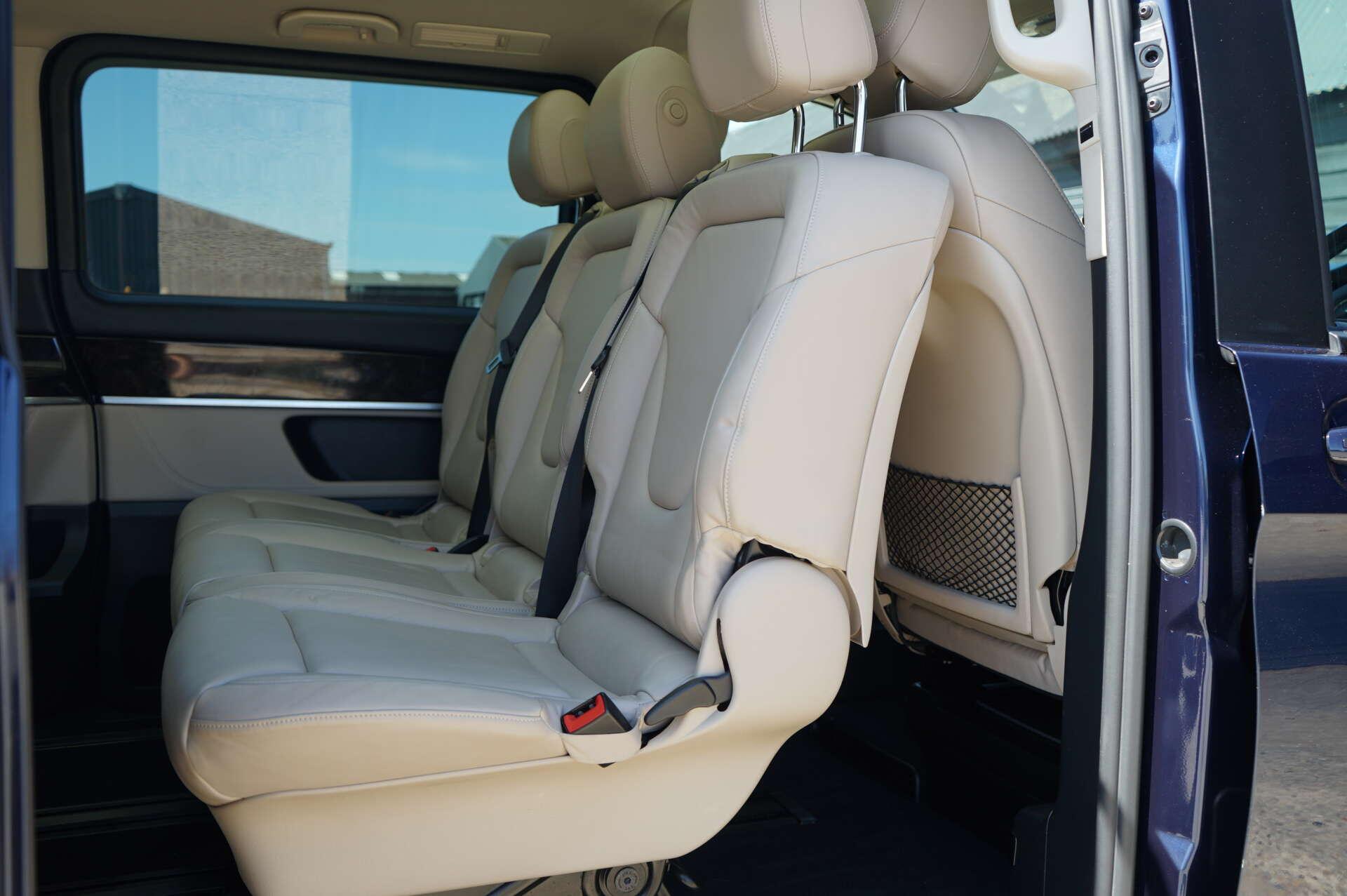 Mercedes-Benz V-Class view 12