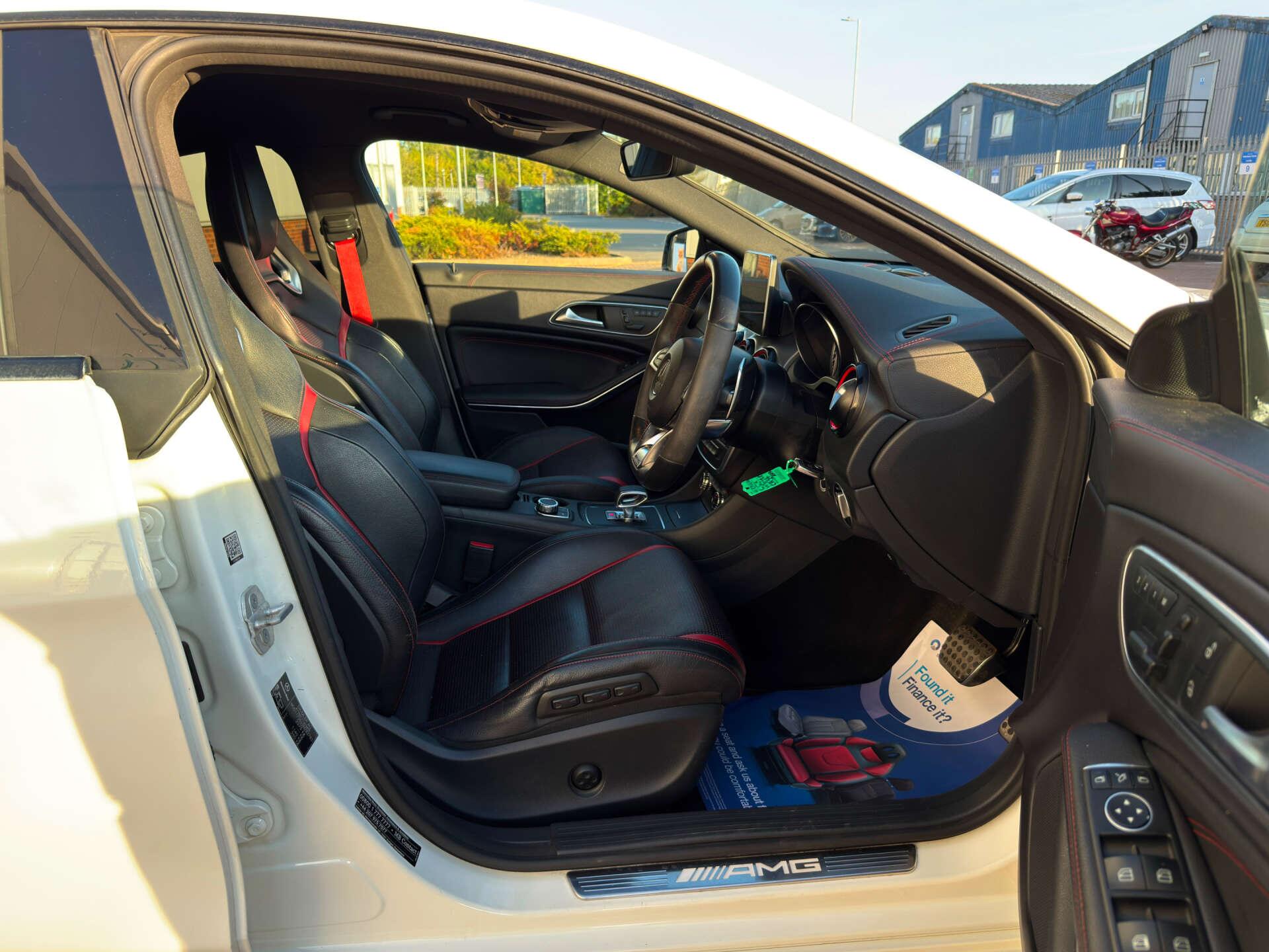 Mercedes-Benz Cla view 15