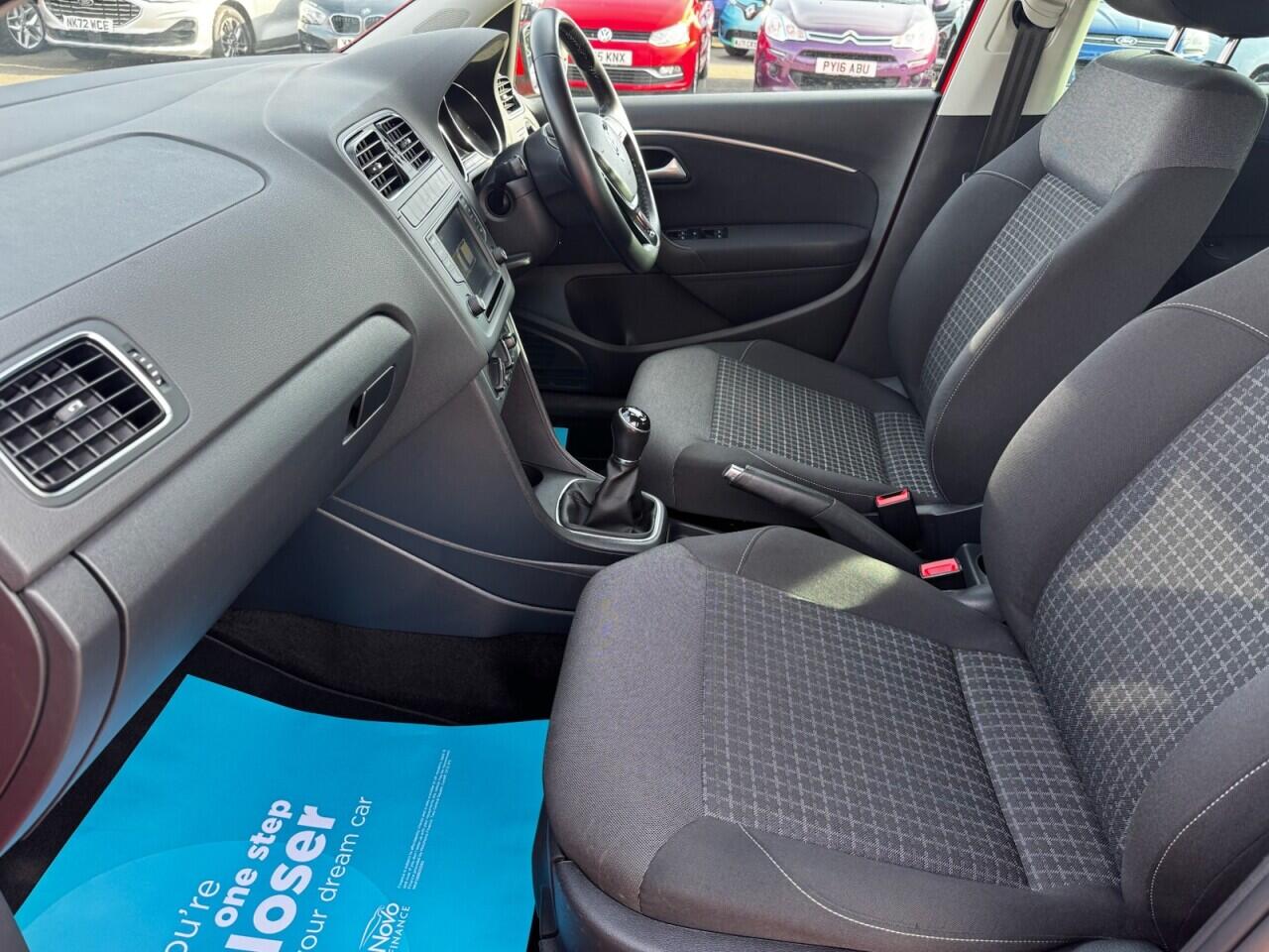Volkswagen Polo view 20