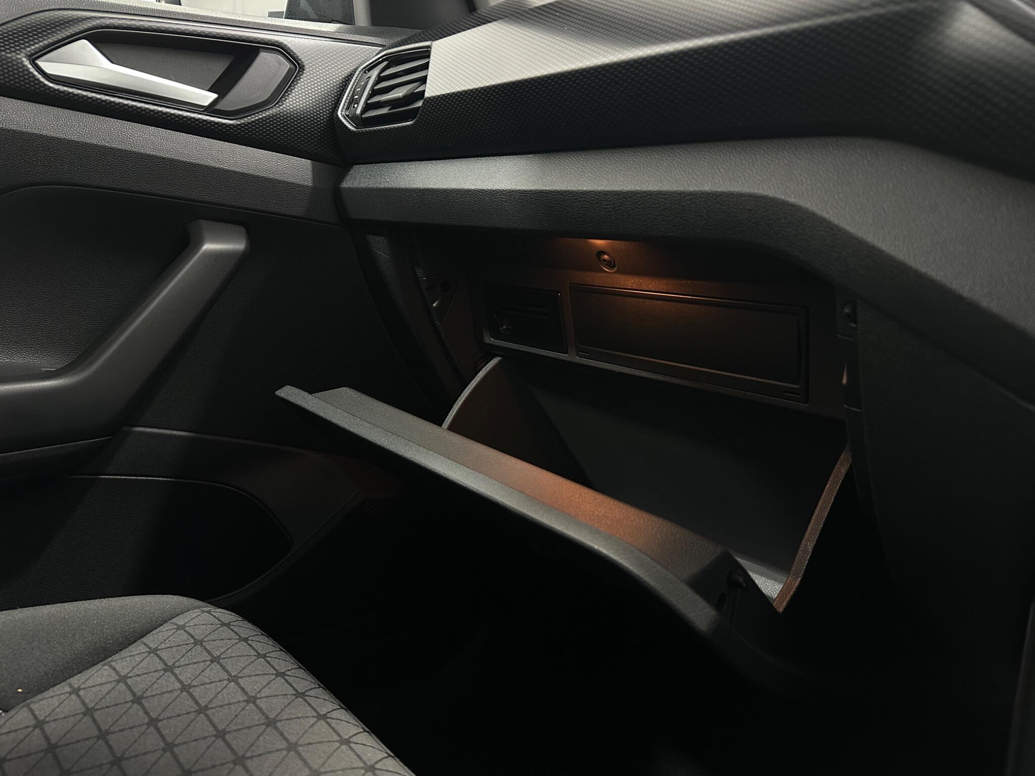 Volkswagen T-Cross view 26