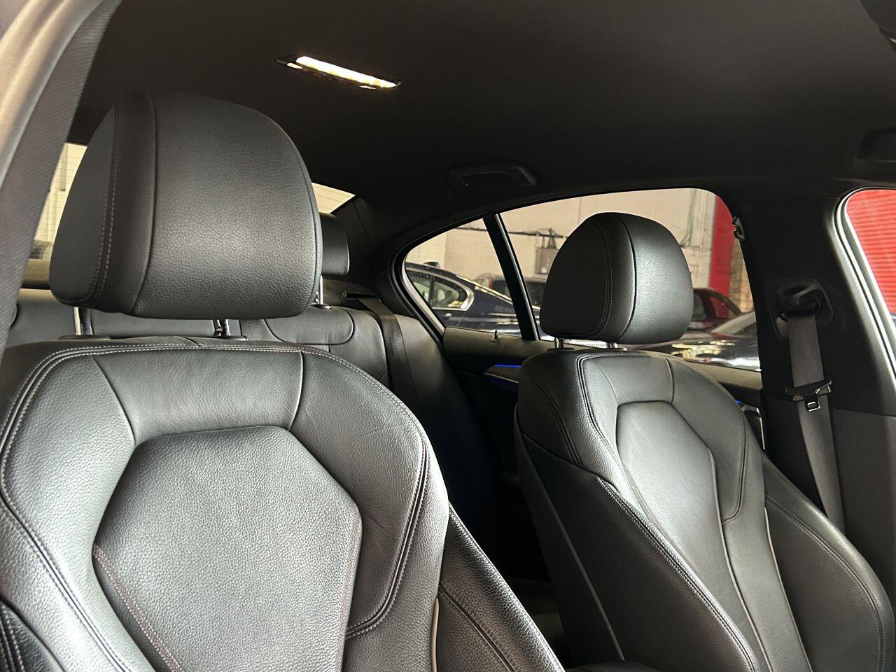 BMW 5 Series view 29