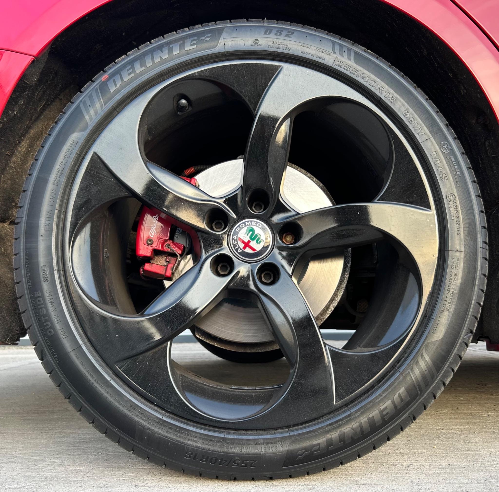 Alfa Romeo Giulia view 21