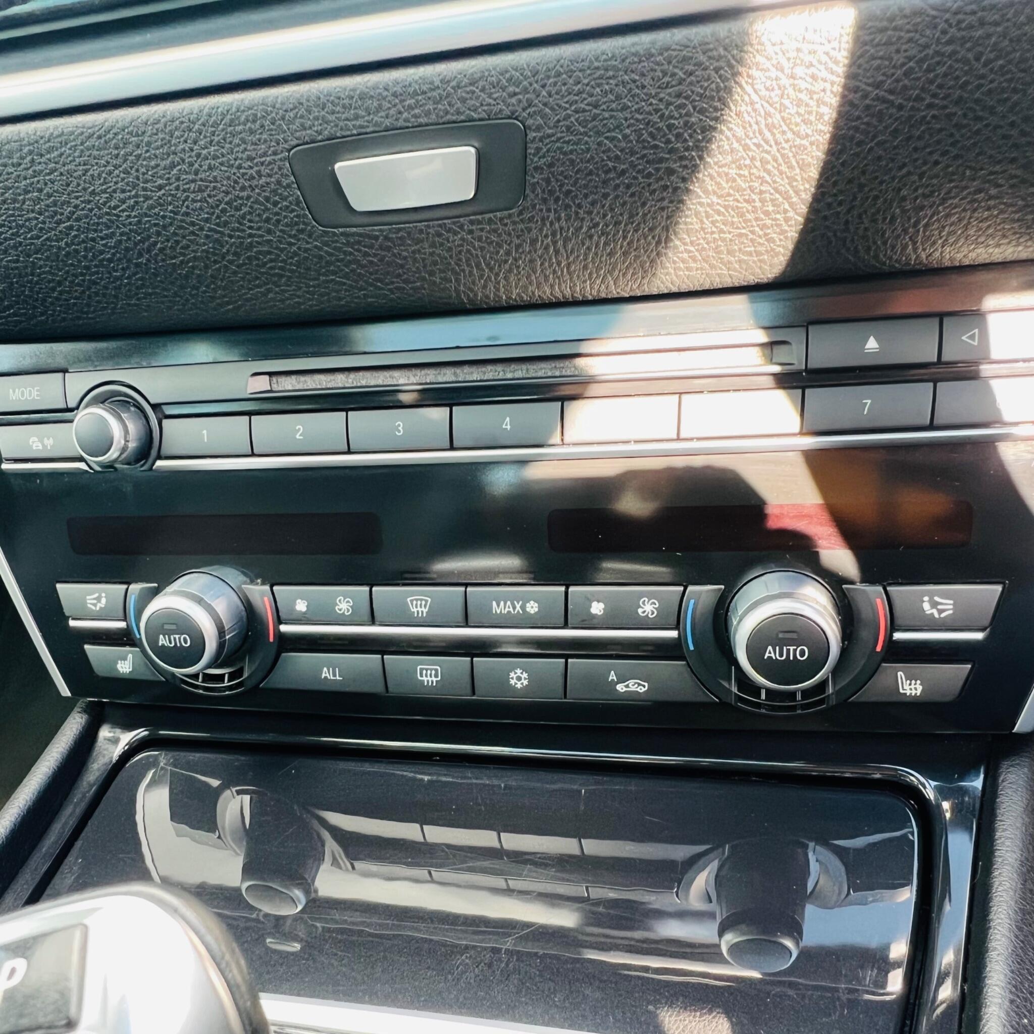 BMW 5 Series view 23