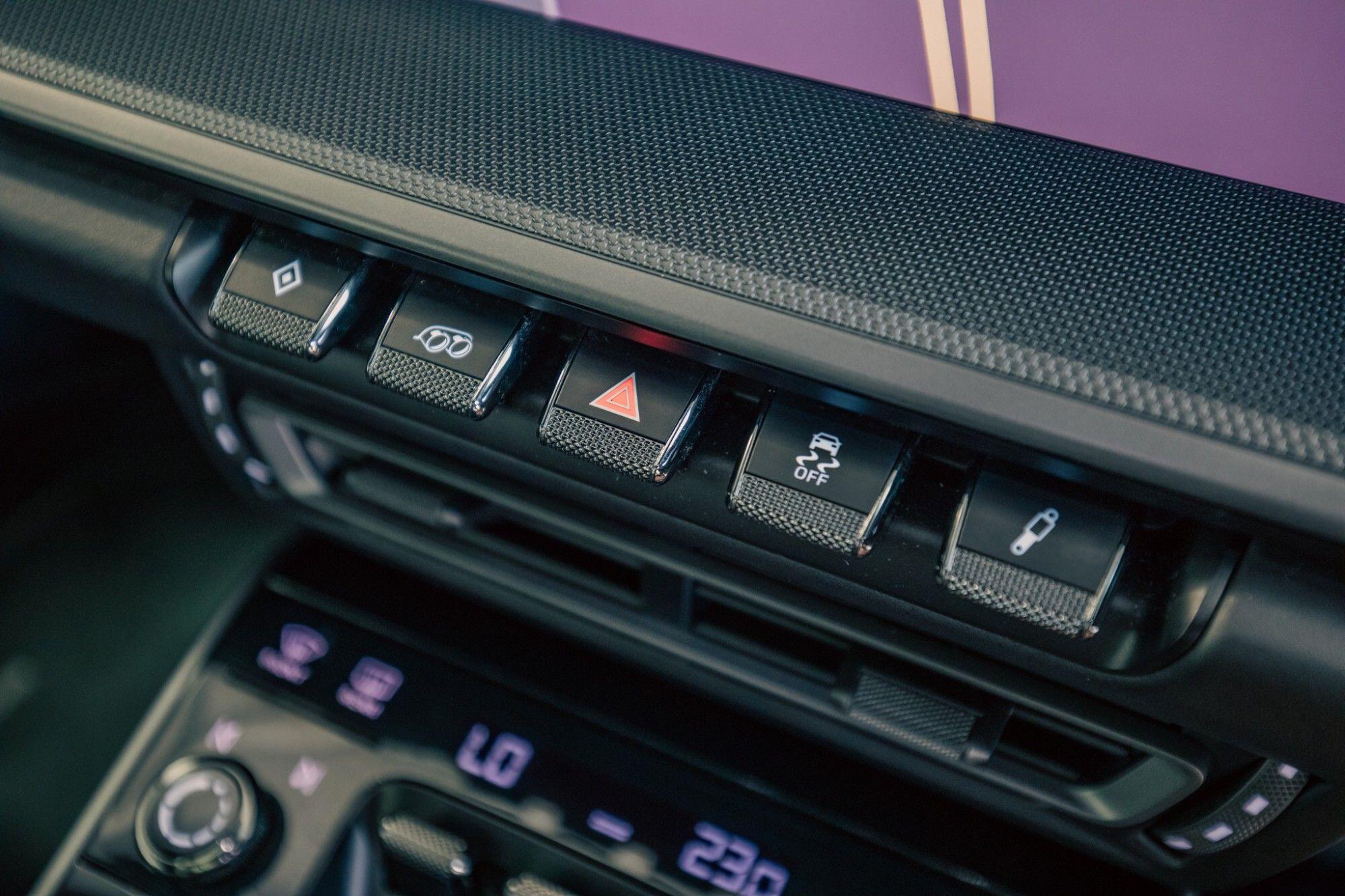 Porsche 911 view 30