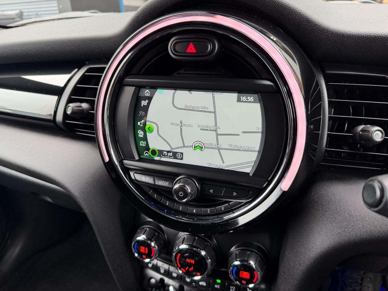 Mini Cooper view 19