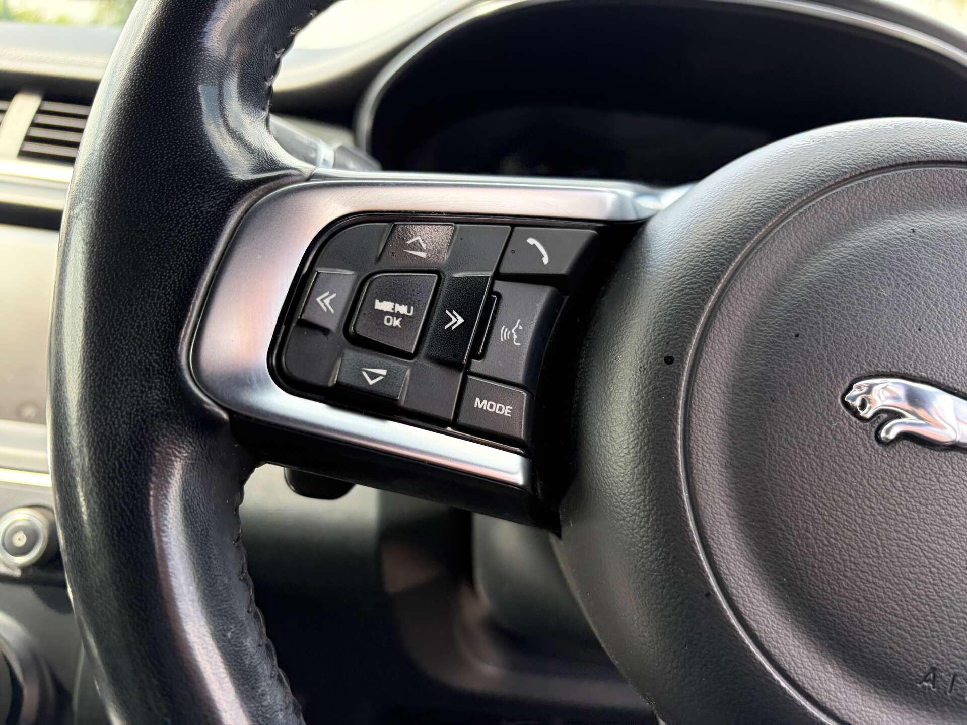 Jaguar E-Pace view 43