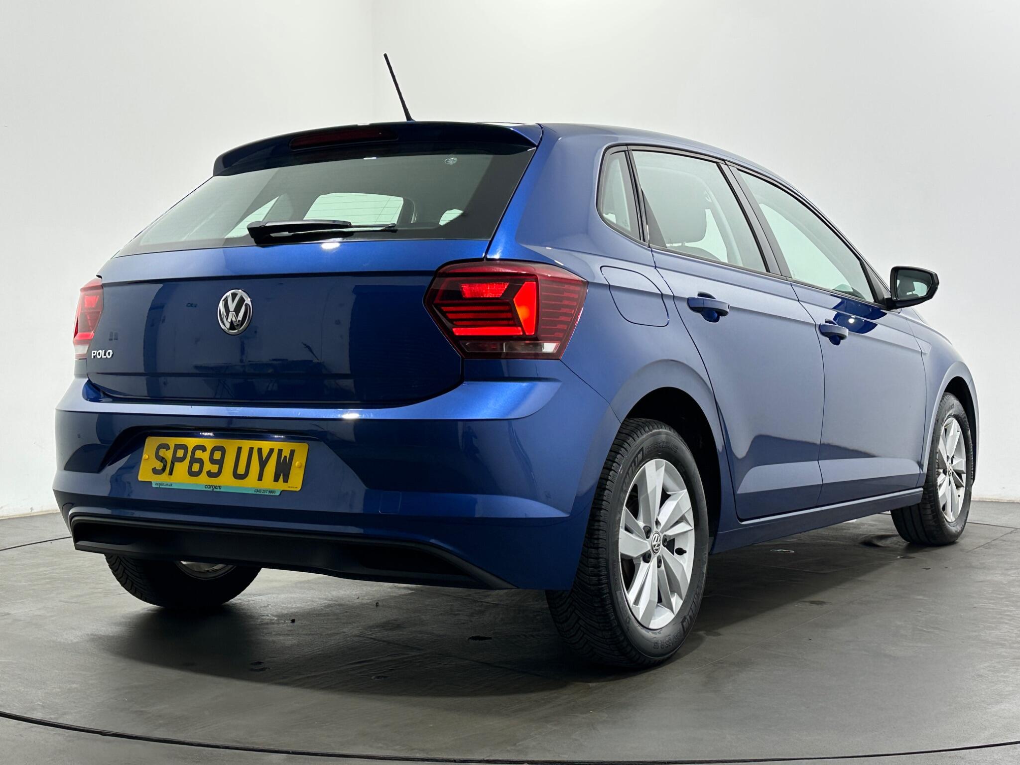 Volkswagen Polo view 45