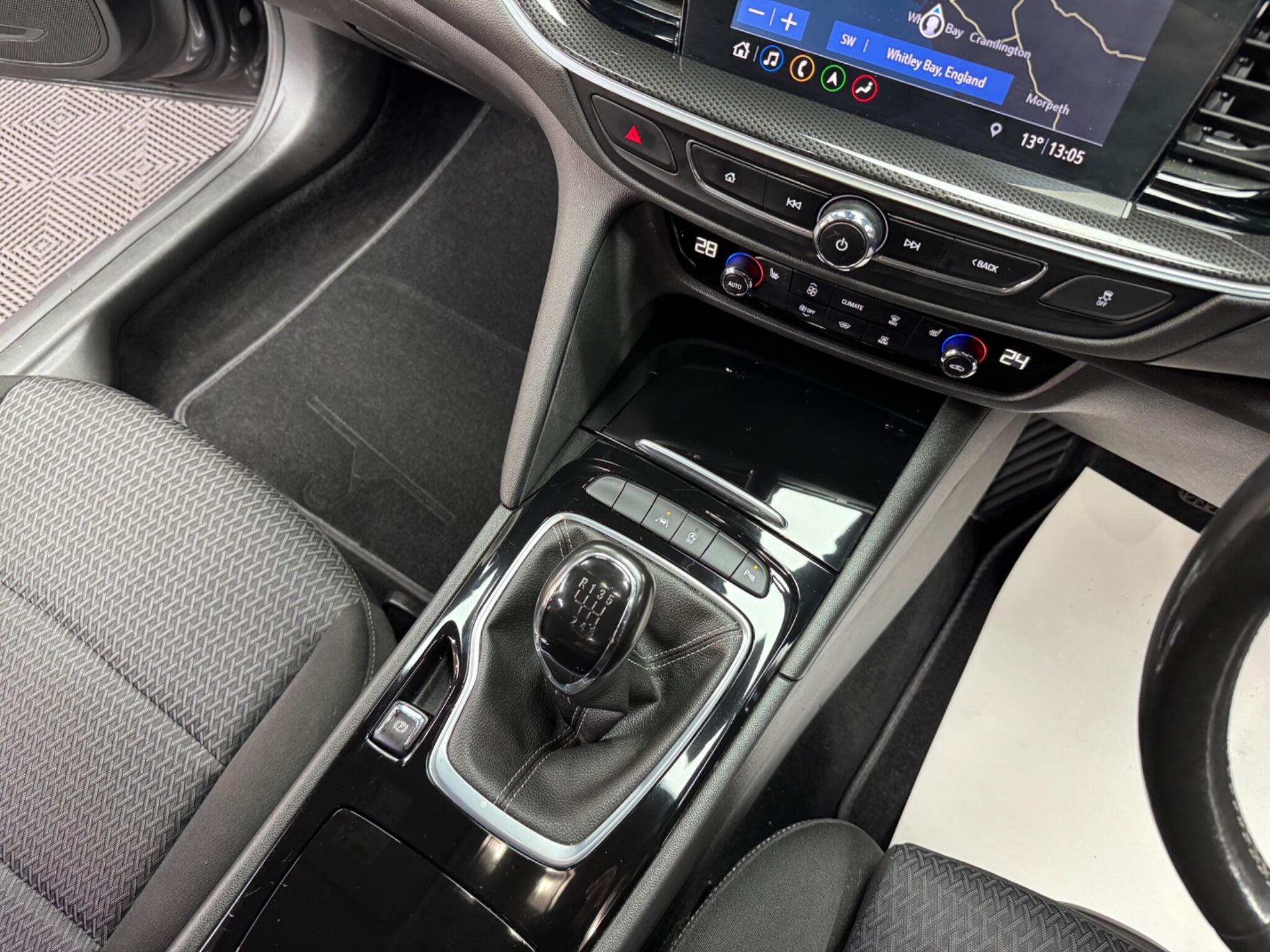 Vauxhall Insignia view 35