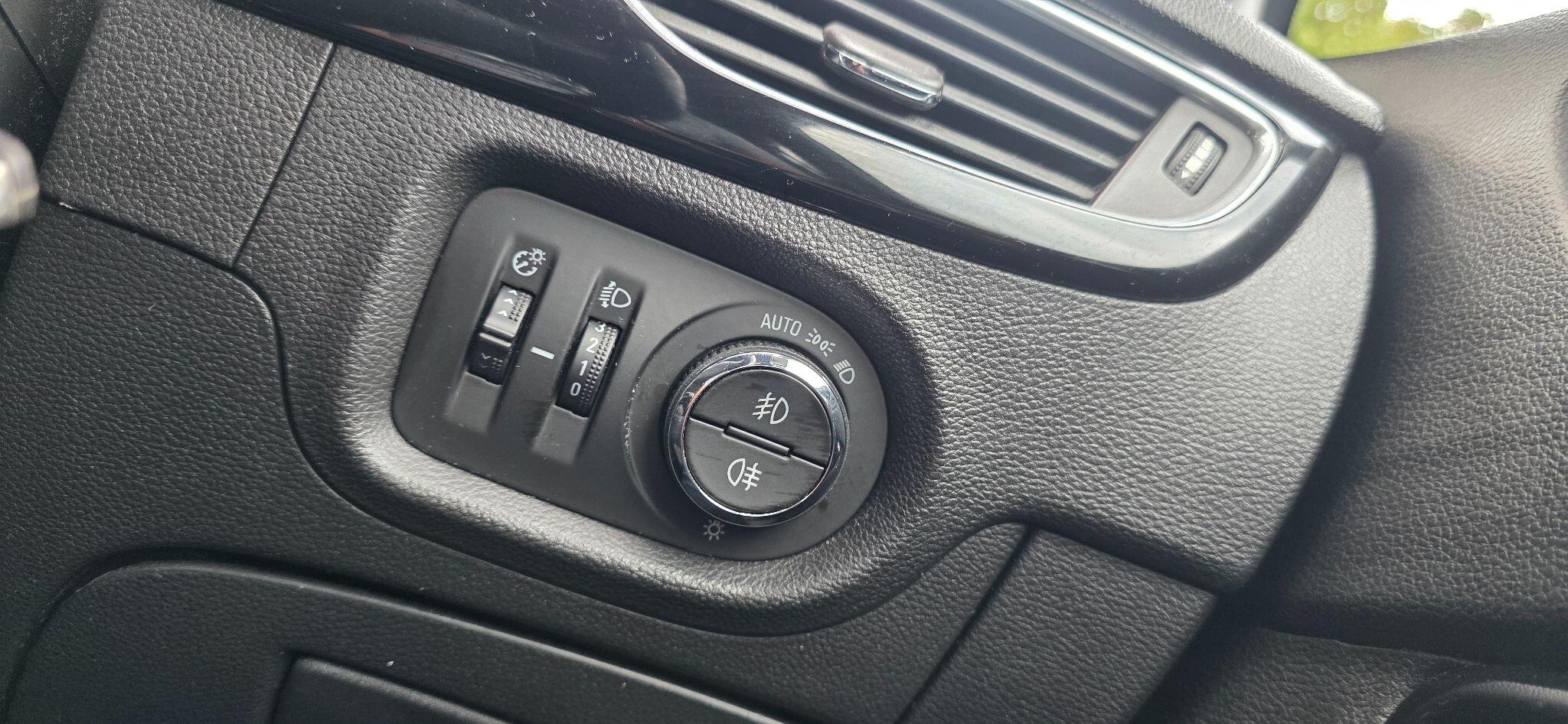 Vauxhall Astra view 37