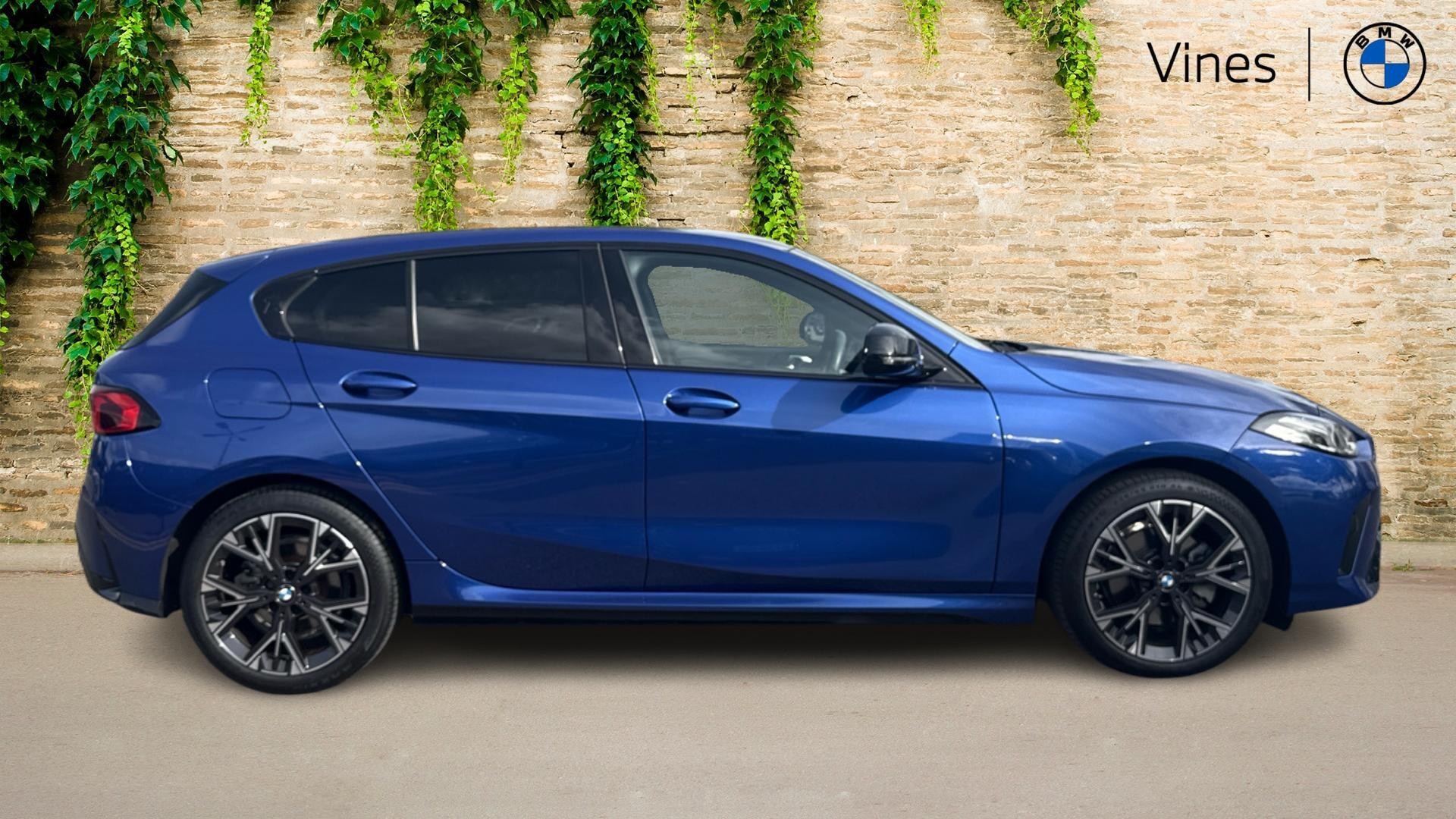 BMW 1 Series view 3
