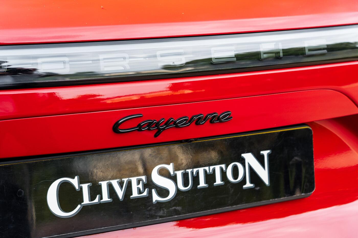 Porsche Cayenne view 19