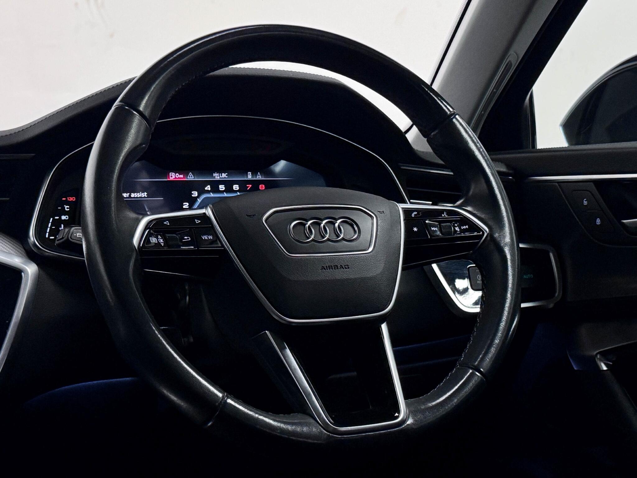 Audi A6 view 14