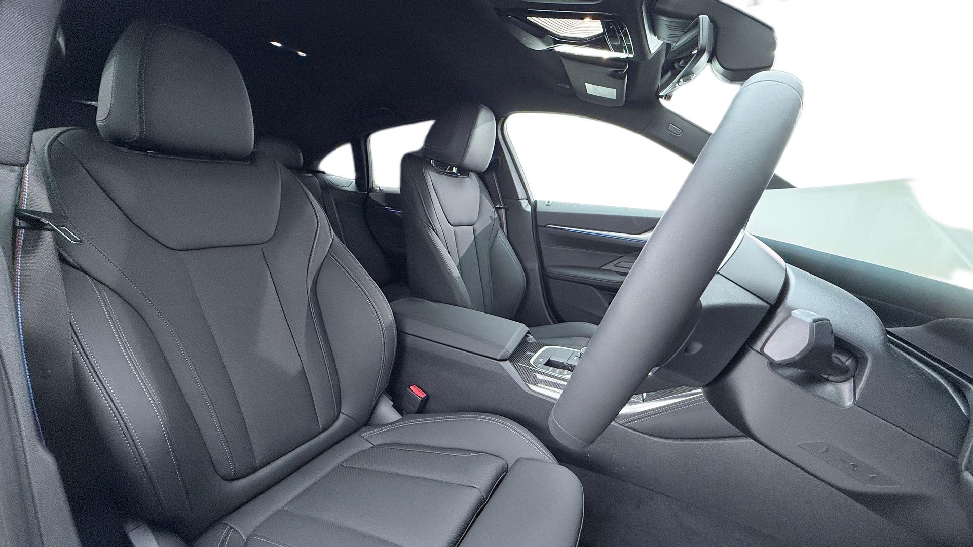 BMW I4 view 11