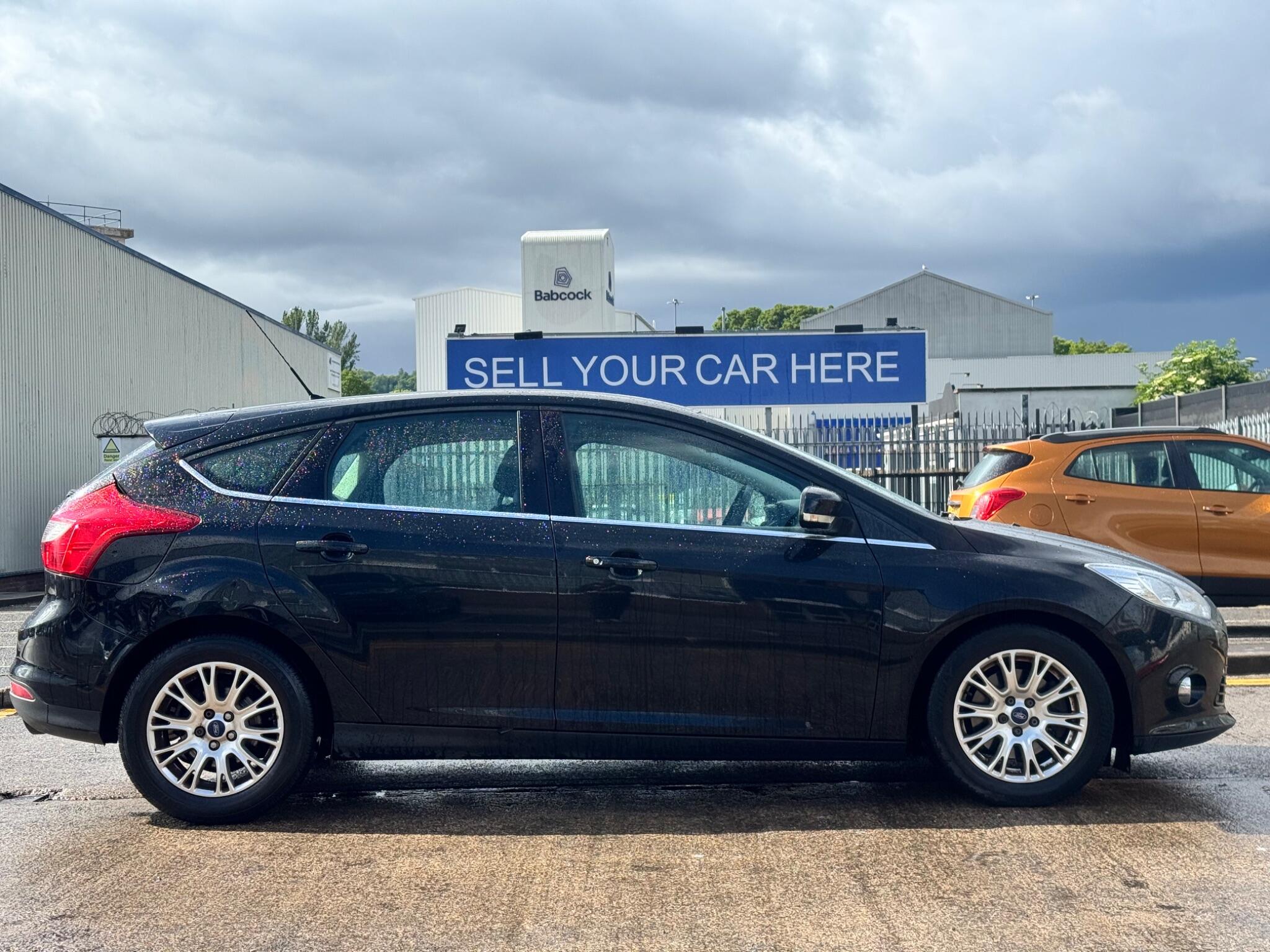Ford Focus view 17
