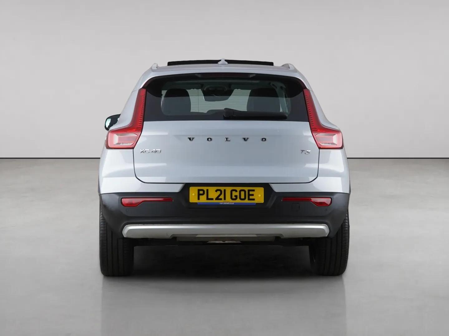 Volvo XC40 view 7