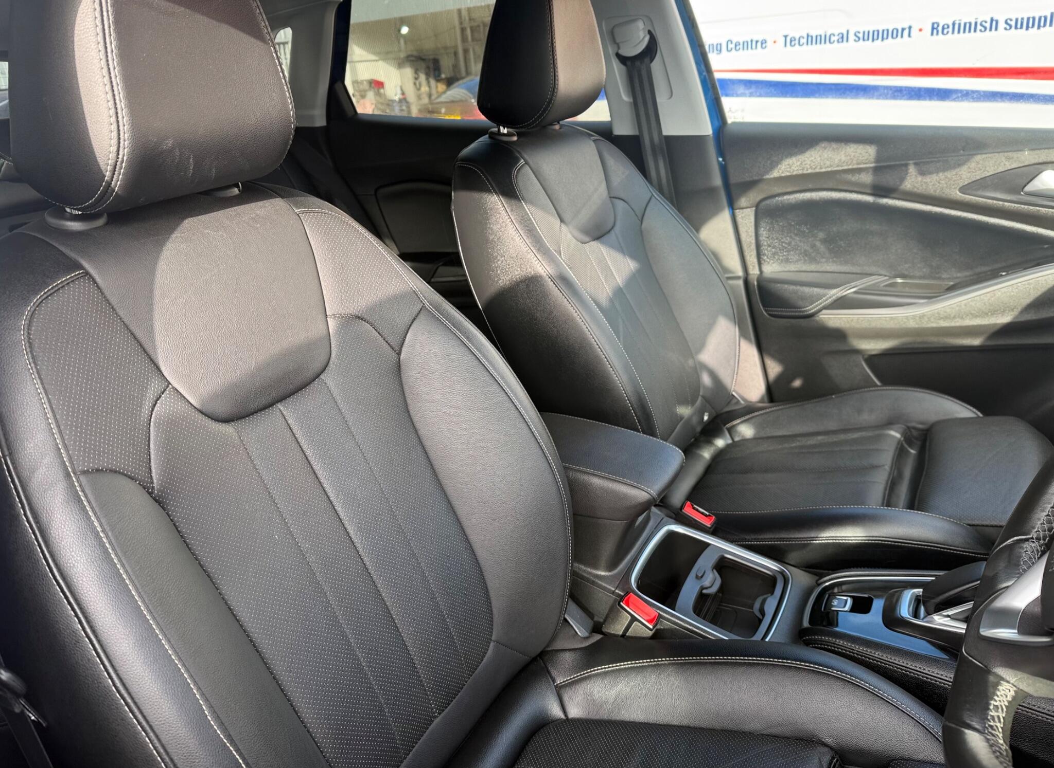Vauxhall Grandland X view 10