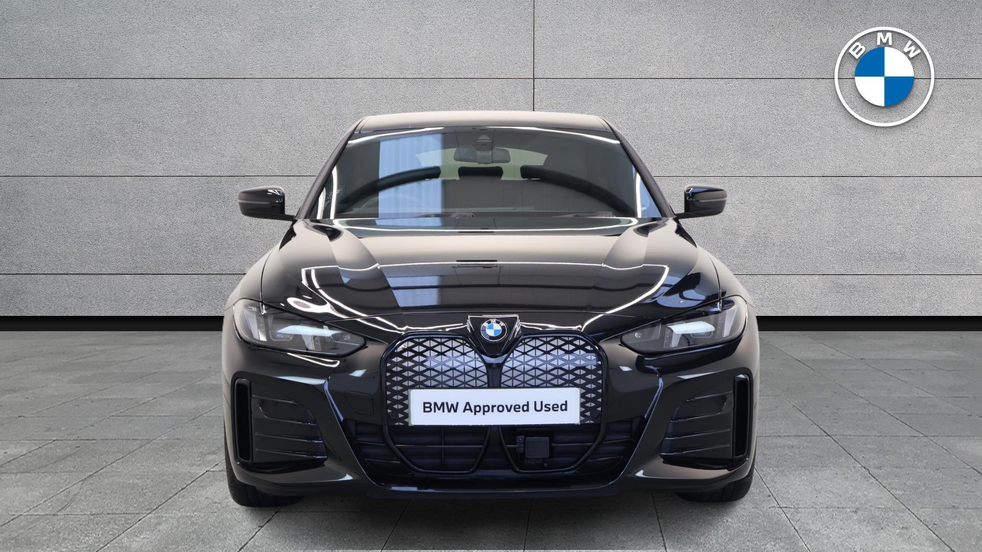 BMW i4 view 16