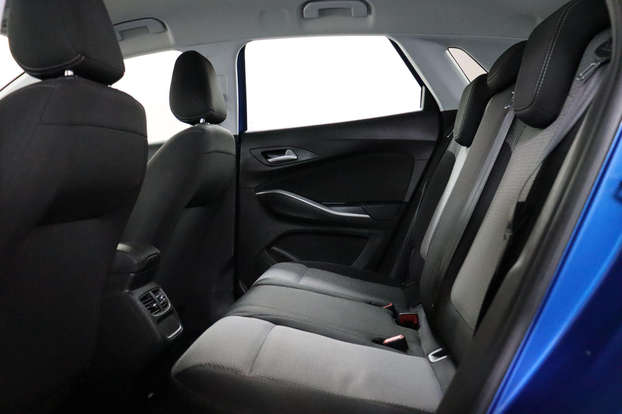 Vauxhall Grandland X view 40