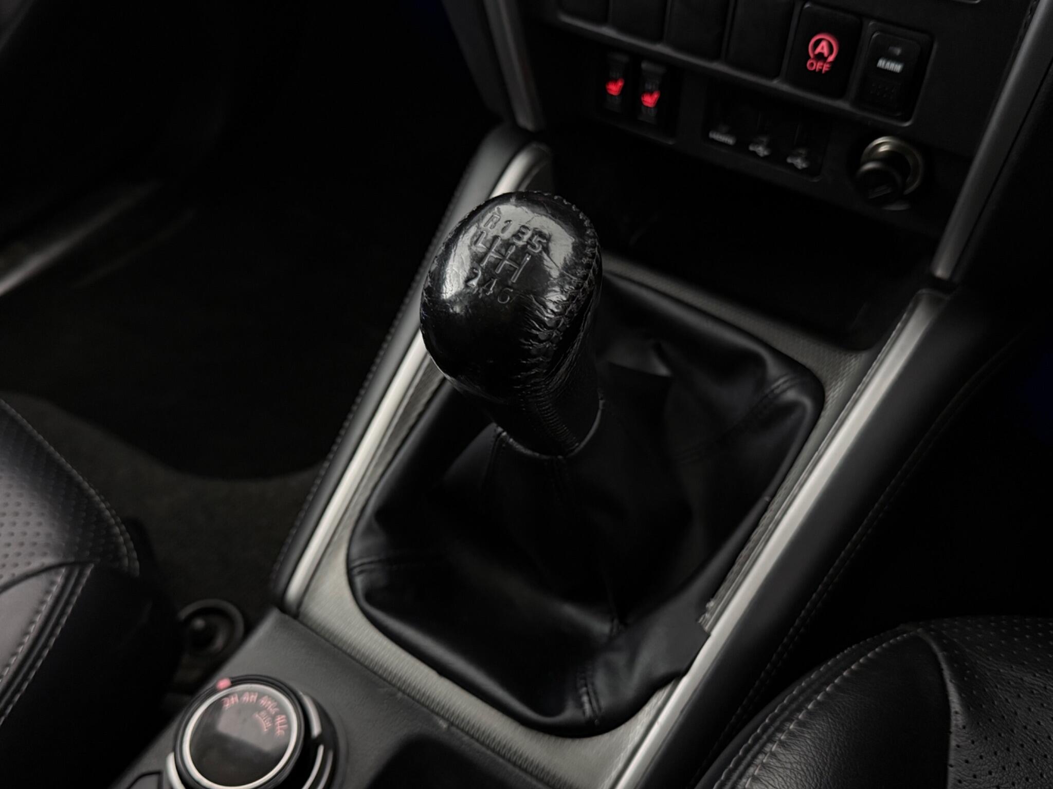 Mitsubishi L200 view 19