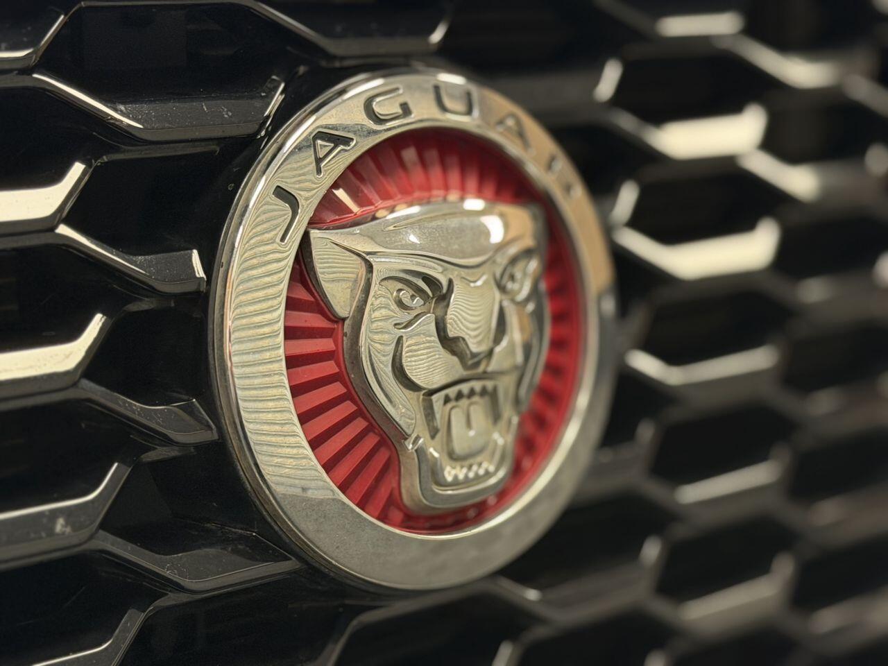 Jaguar E-Pace view 18