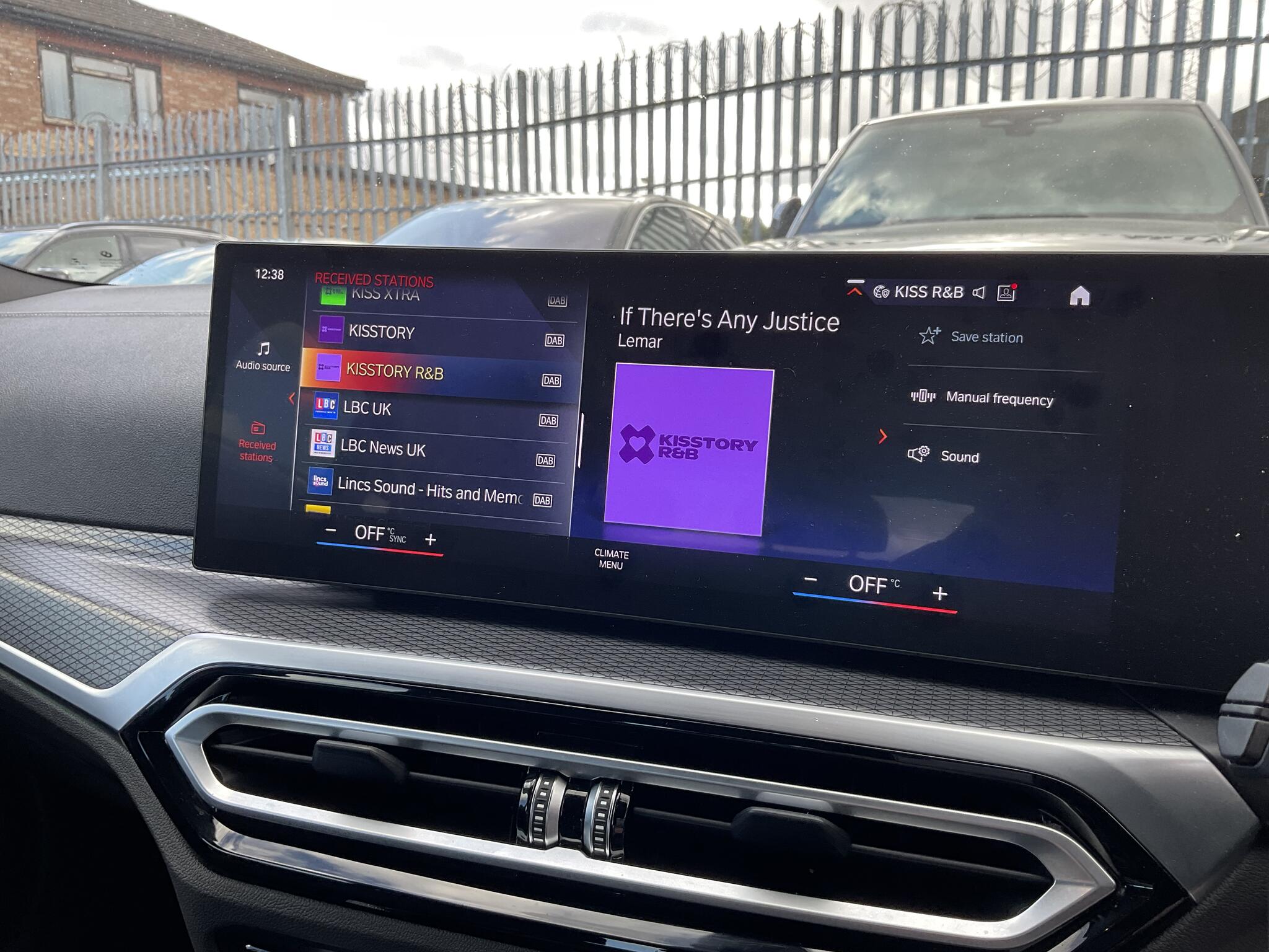 BMW I4 view 35