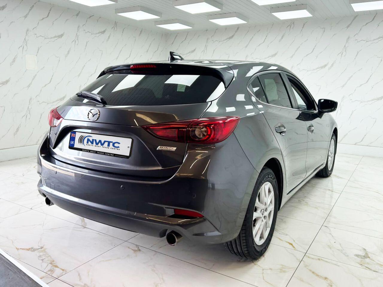 Mazda Mazda3 view 11