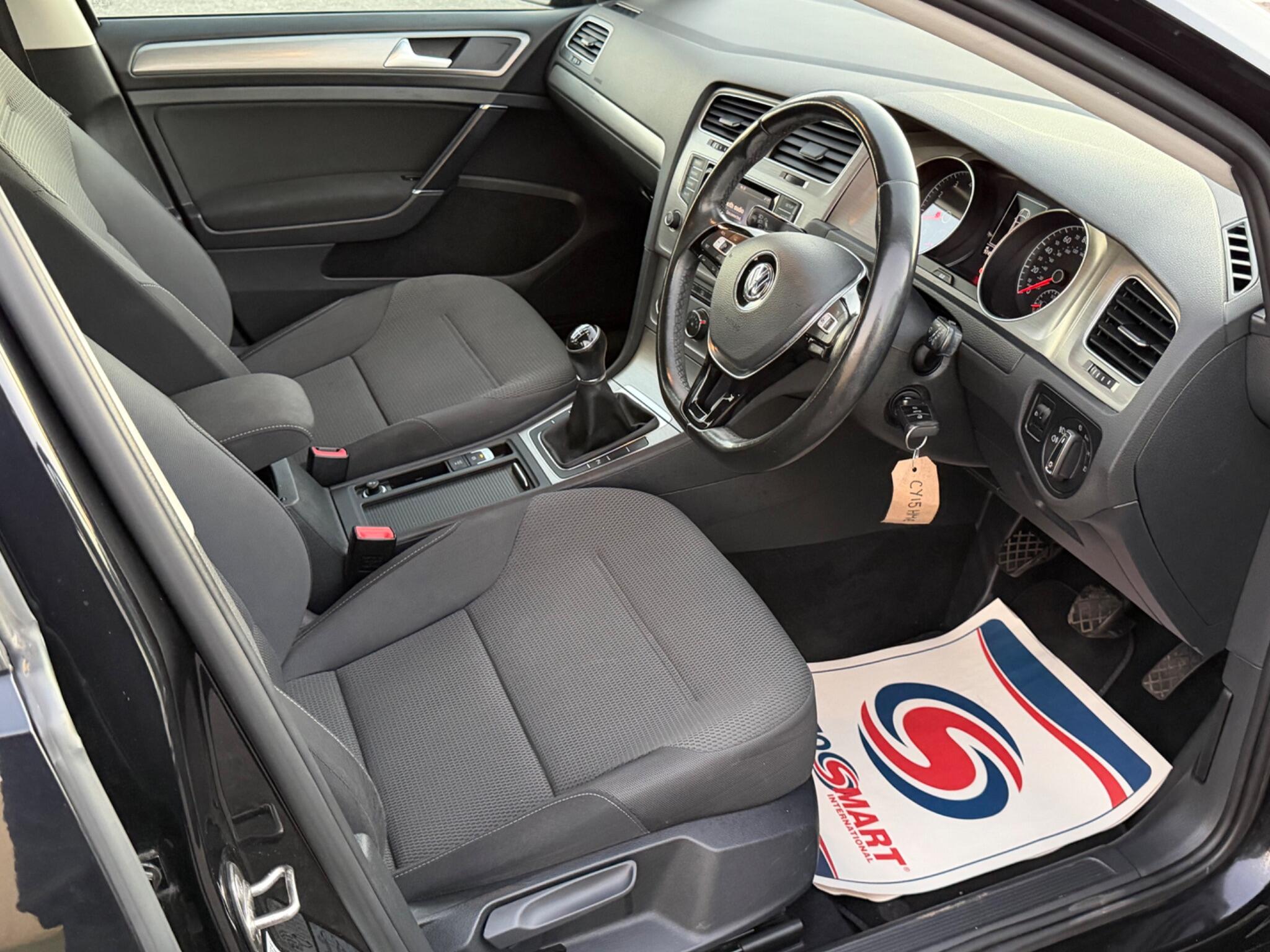 Volkswagen Golf view 16