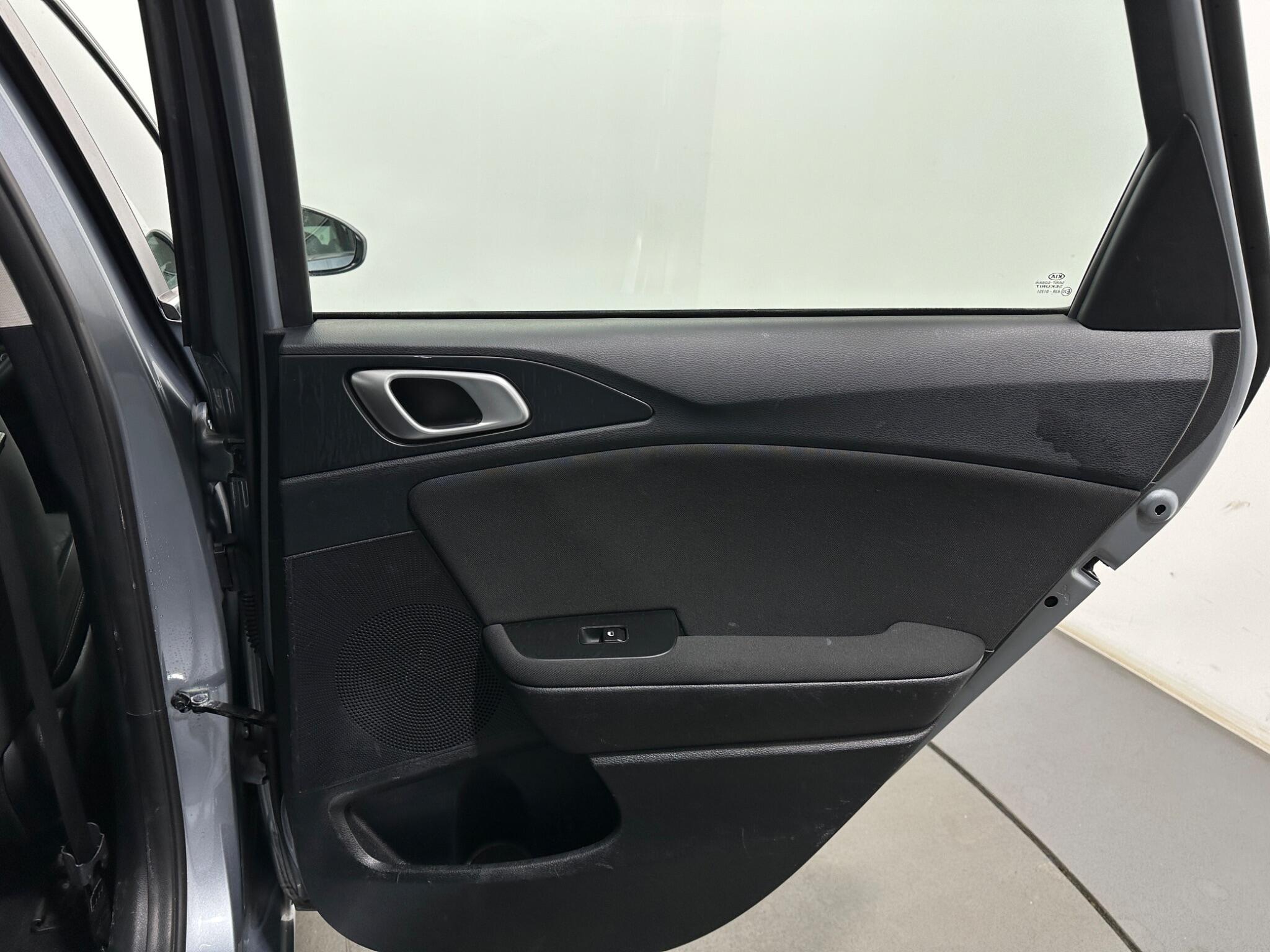 Kia Ceed view 42