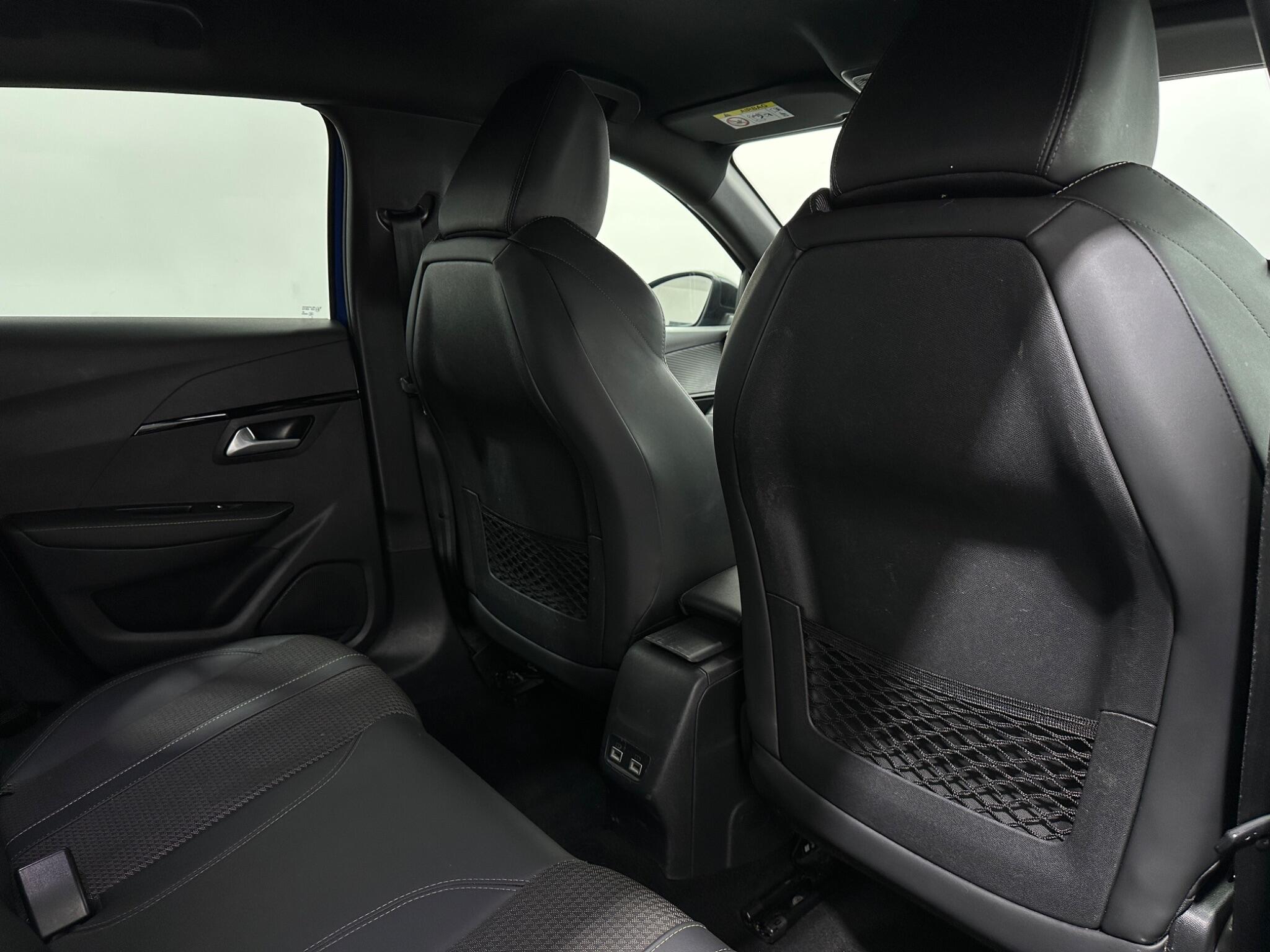 Peugeot 208 view 39