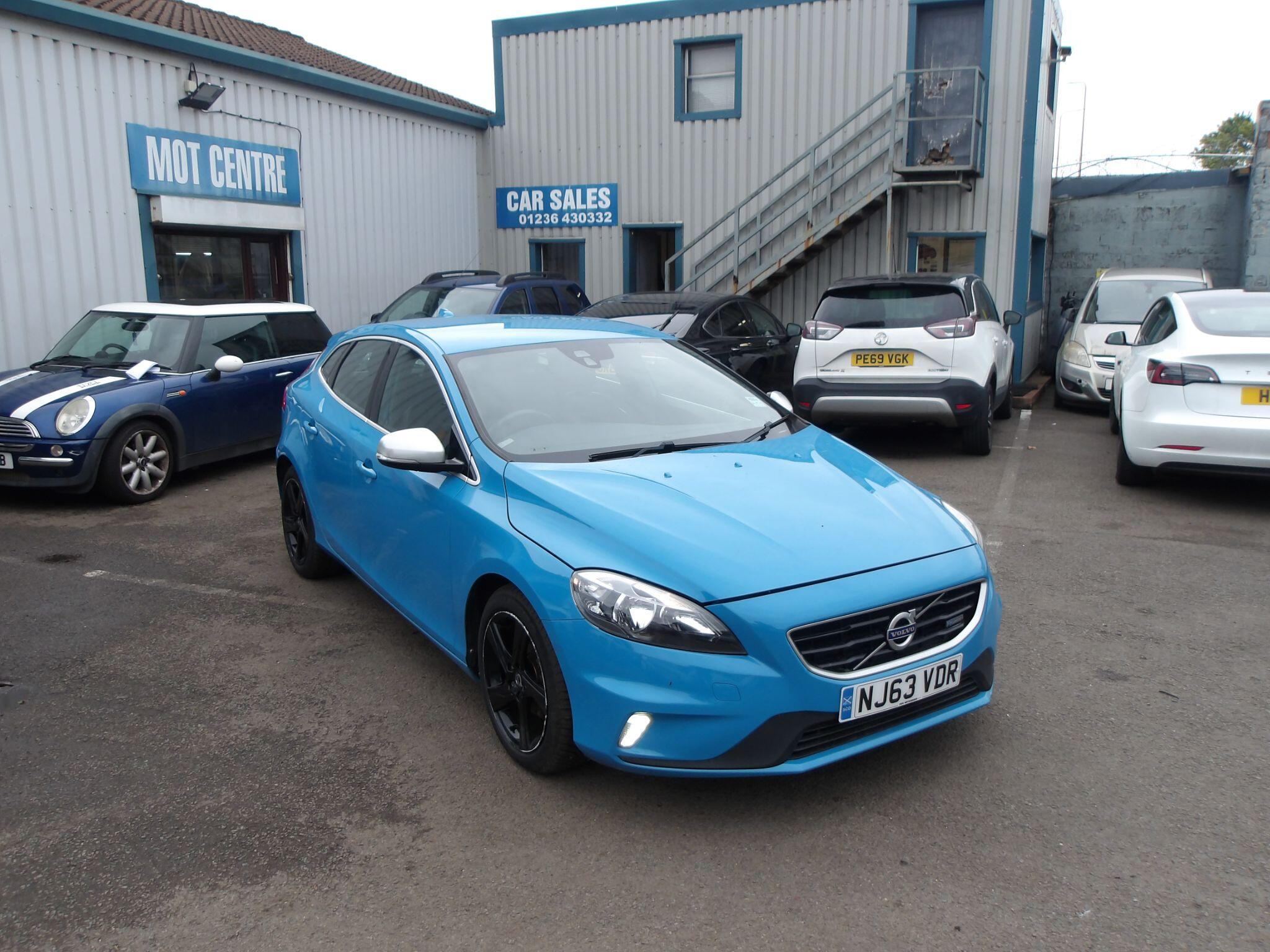 2013 Volvo V40 in Blue for sale