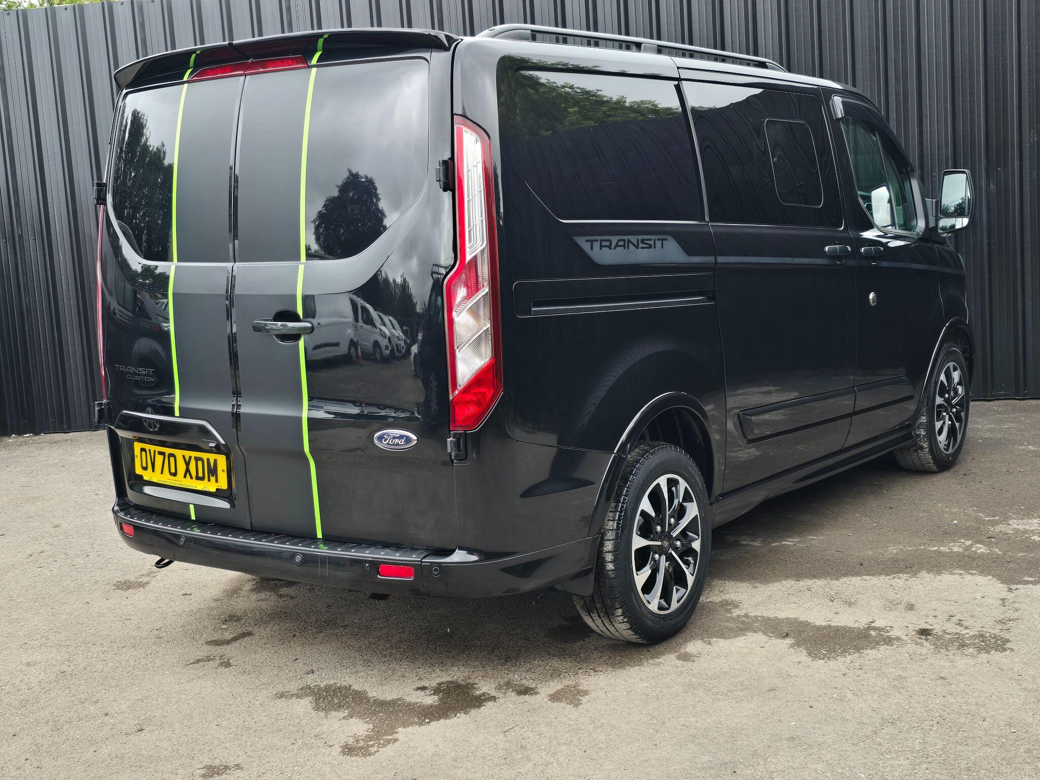 Ford Transit Custom view 7