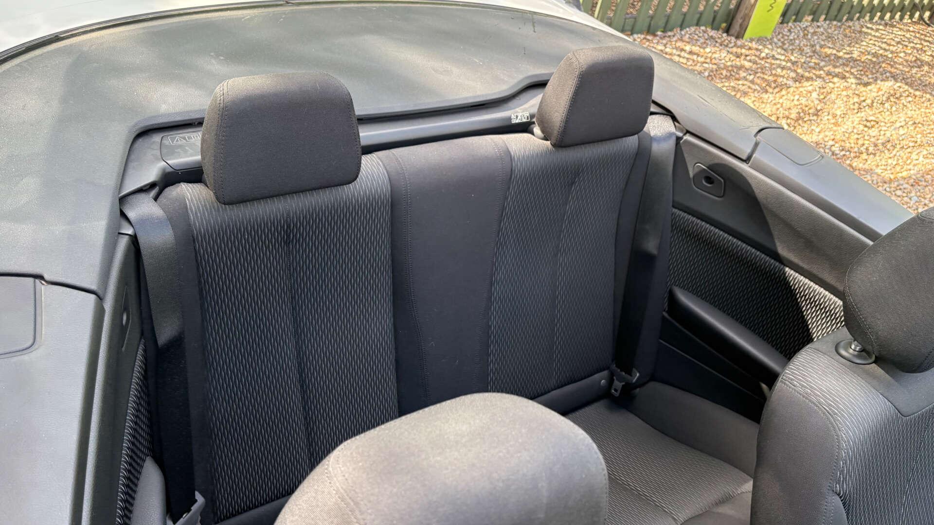 BMW 2 Series view 10