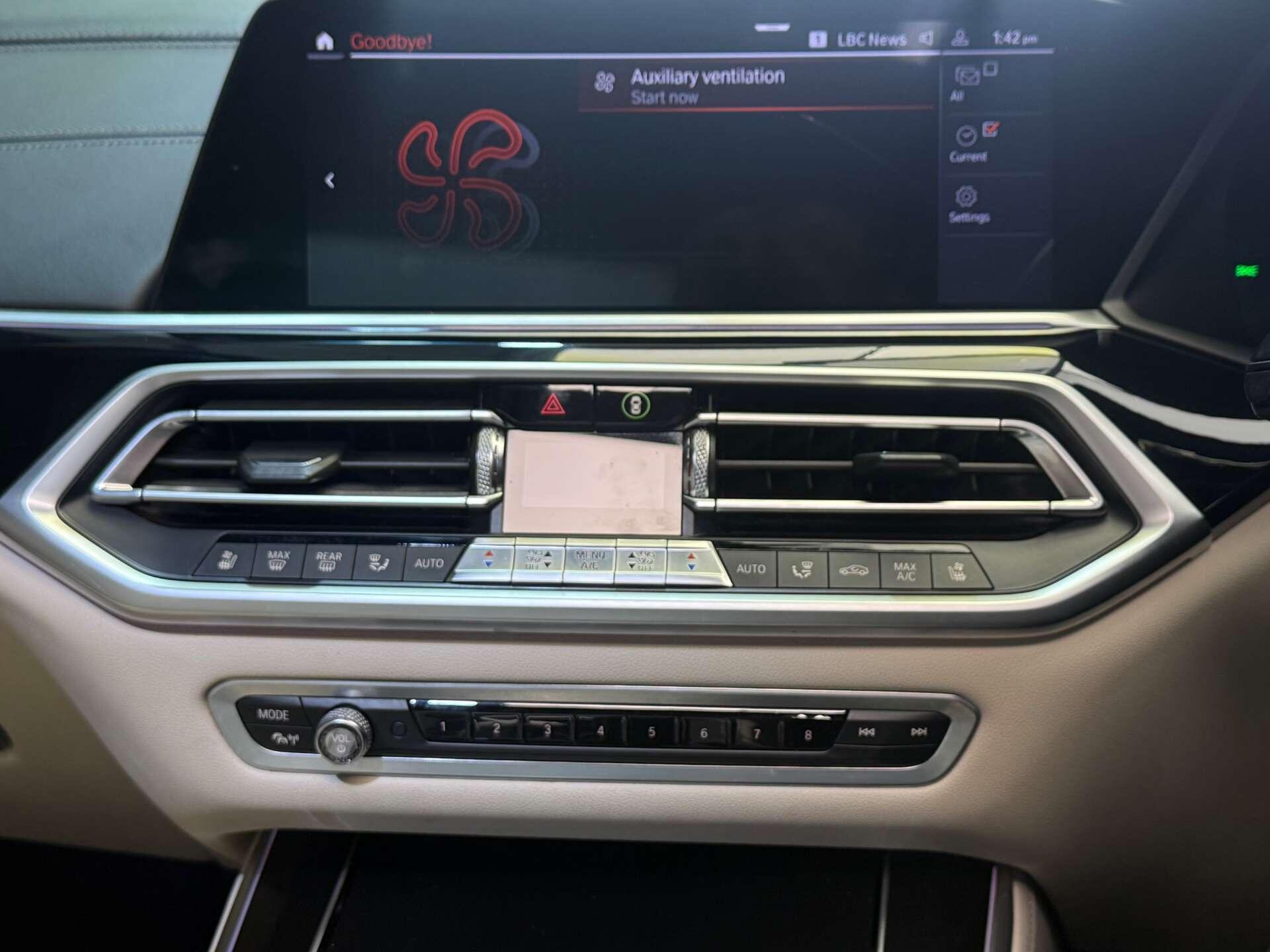 BMW X5 view 50