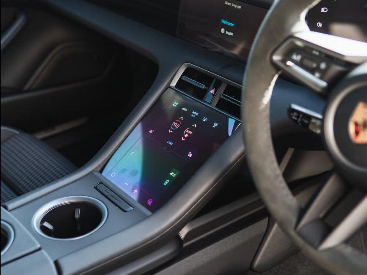 Porsche Taycan view 8
