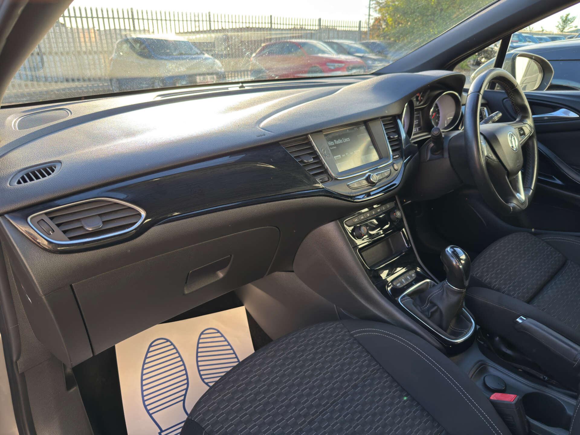 Vauxhall Astra view 33