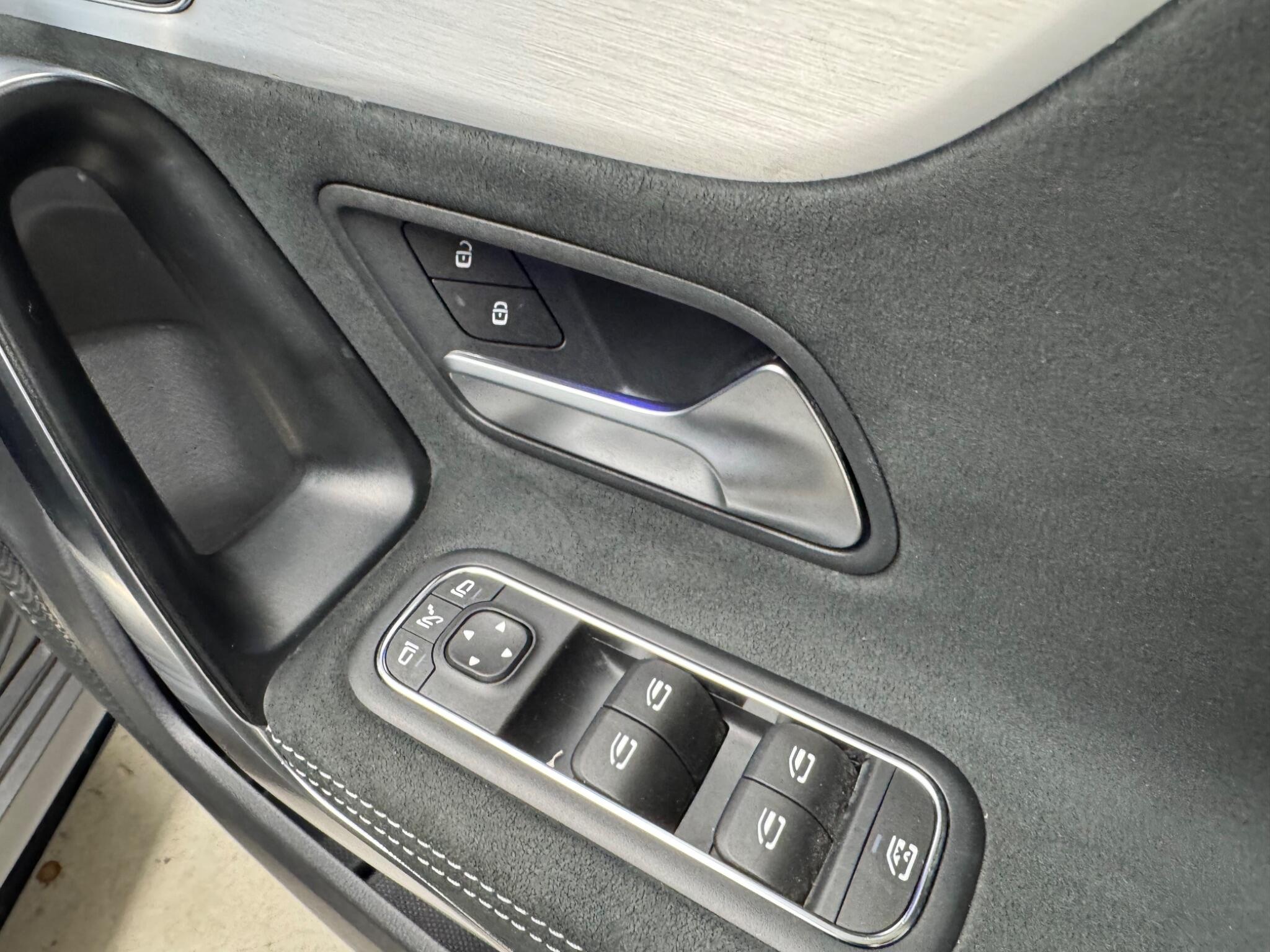 Mercedes-Benz A-Class view 33