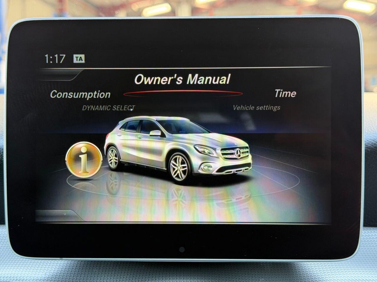 Mercedes-Benz Gla view 45