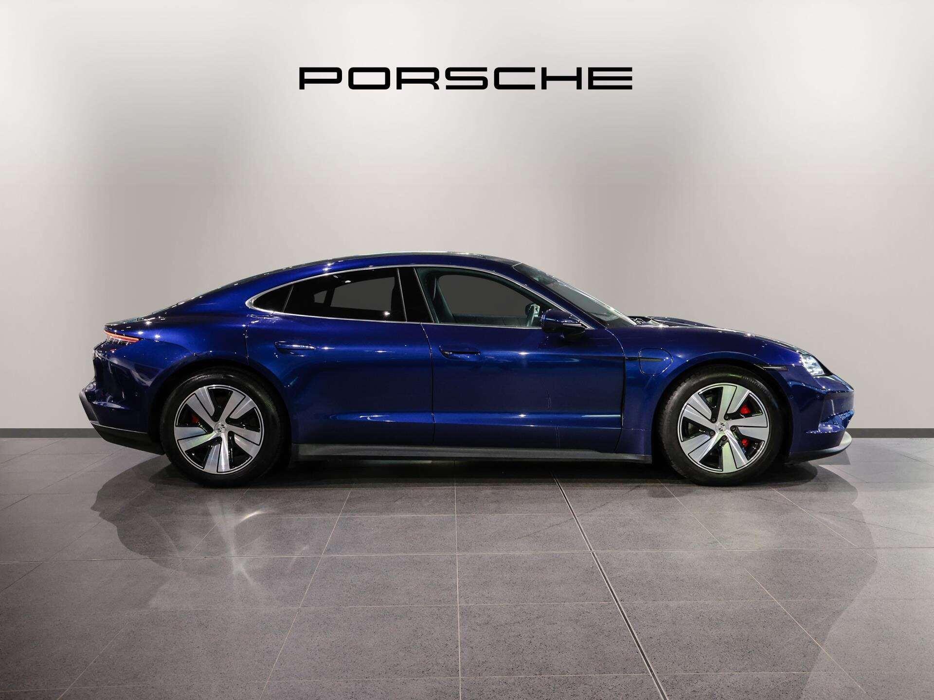 Porsche Taycan view 7