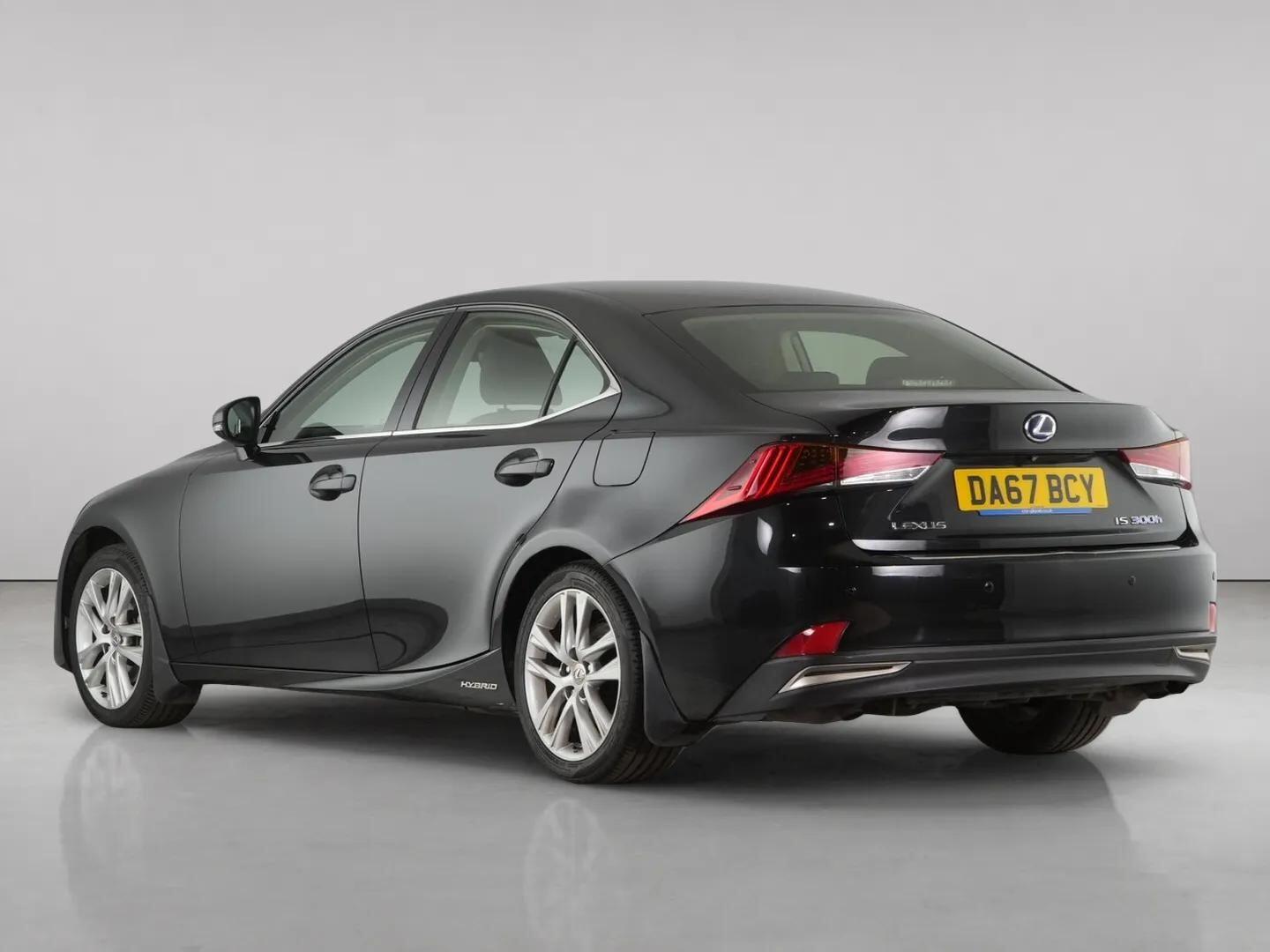 Lexus Is view 8