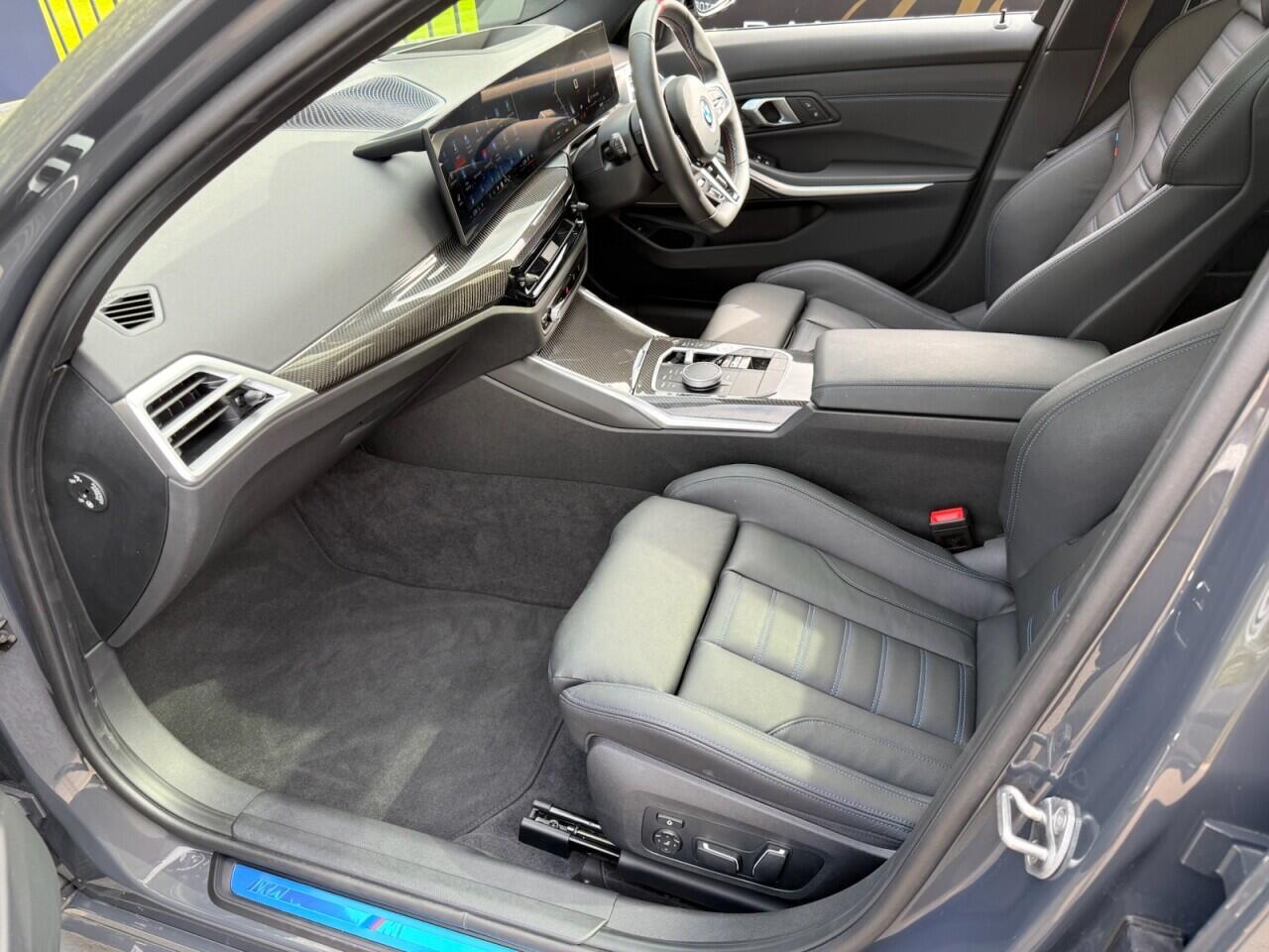 BMW 3 Series view 41