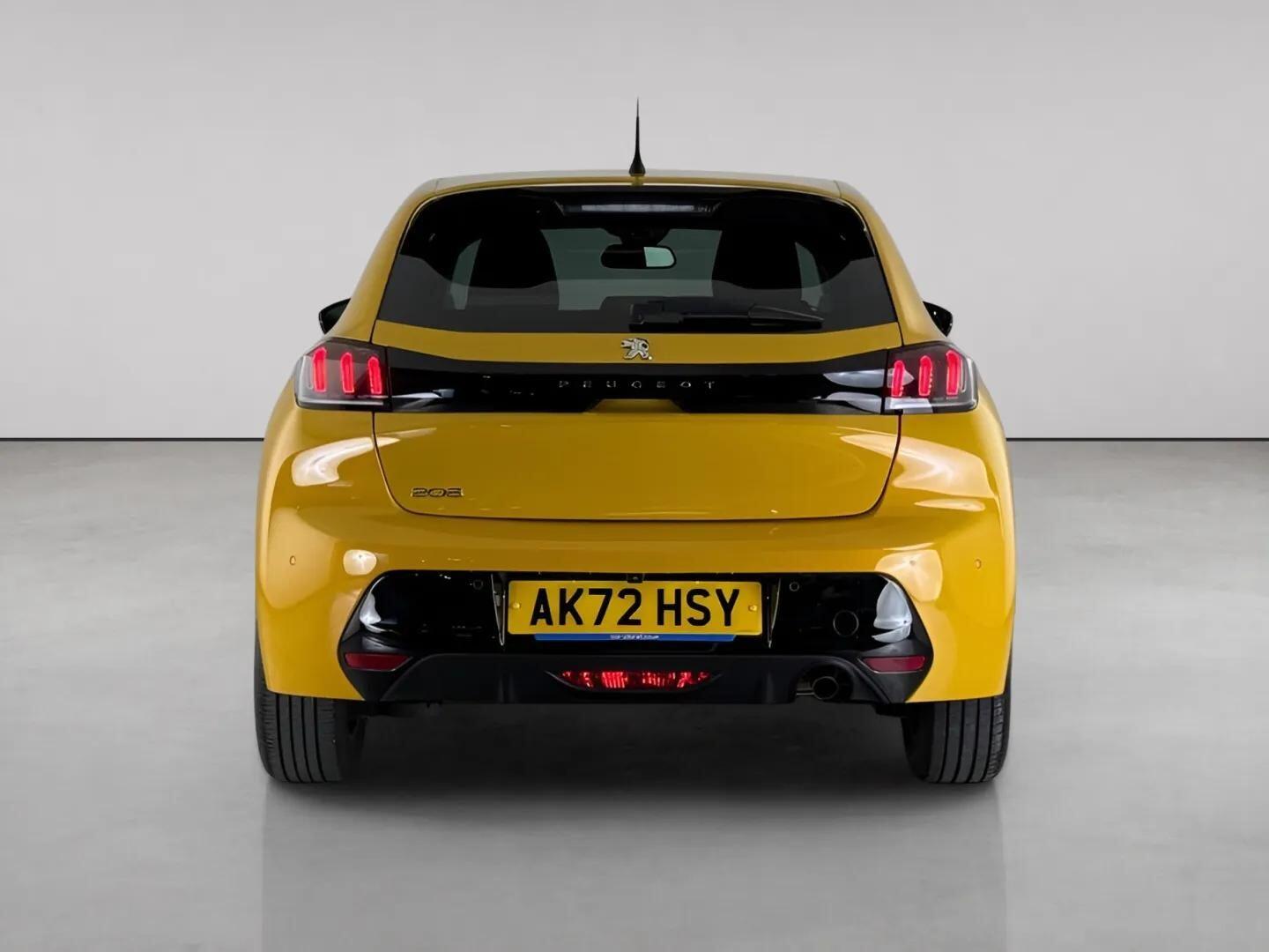 Peugeot 208 view 7